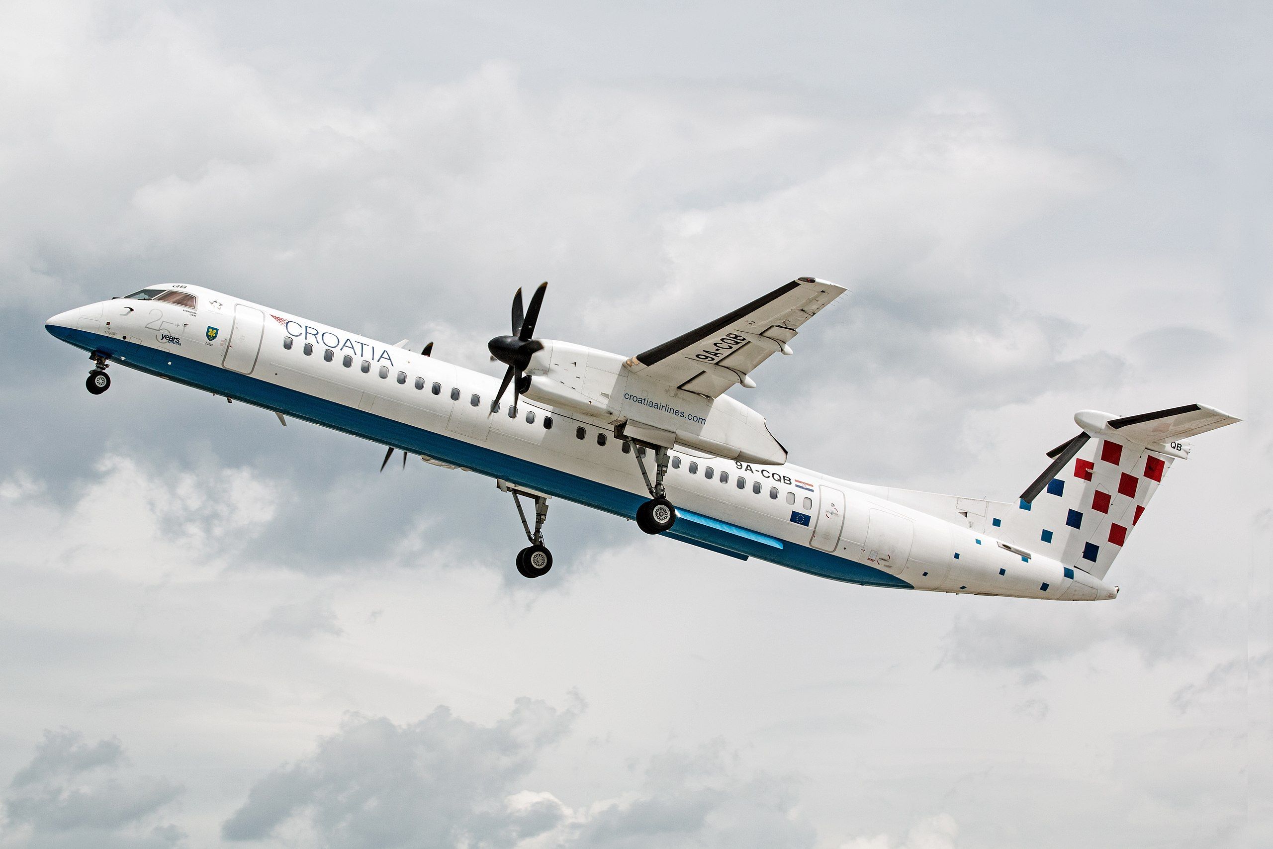 Croatia Airlines Dash 8 Returns To Zagreb With Pressurization Issues