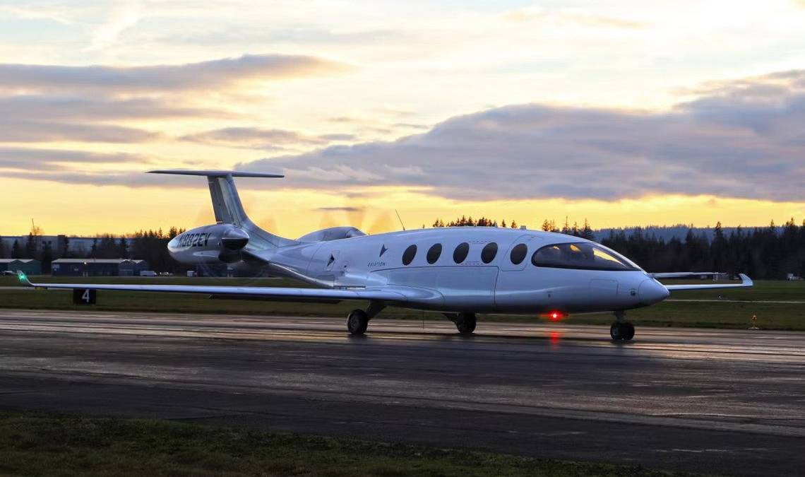 Germany's EVIA AERO Orders 25 All Electric Alice Aircraft From Eviation