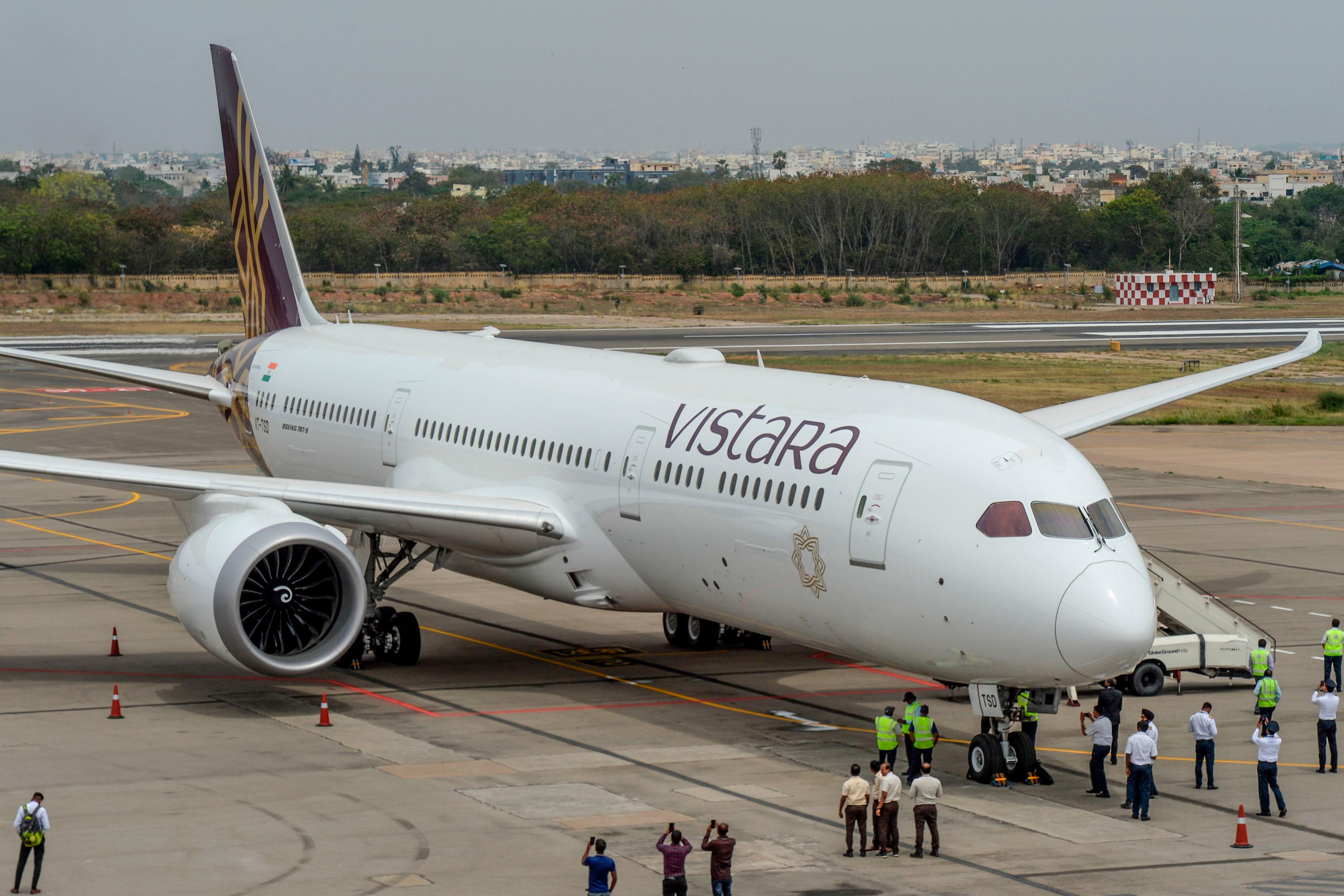 Vistara航空 Boeing 787-9 1/500 Vistara航空 Boeing 787-9 1/500 - メルカリ