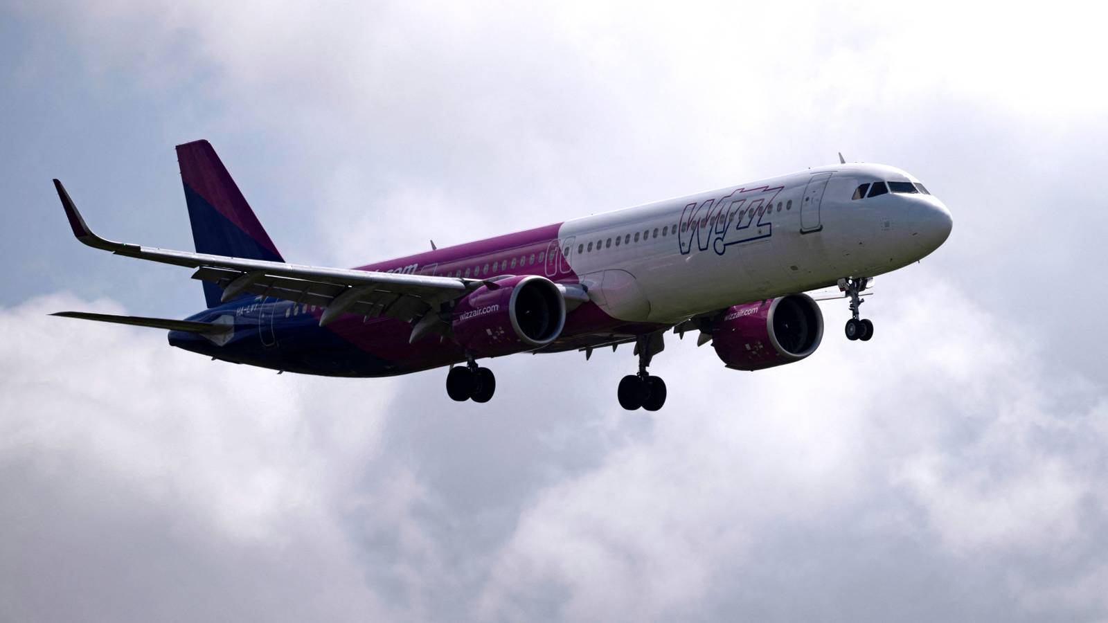 Wizz Air Performs Final Flight From Doncaster Sheffield