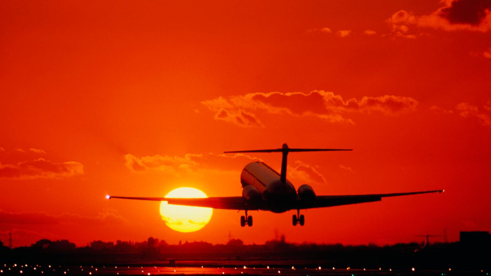 43 Years Of Flight: What Are The Youngest Active McDonnell Douglas MD-80 Aircraft Today?