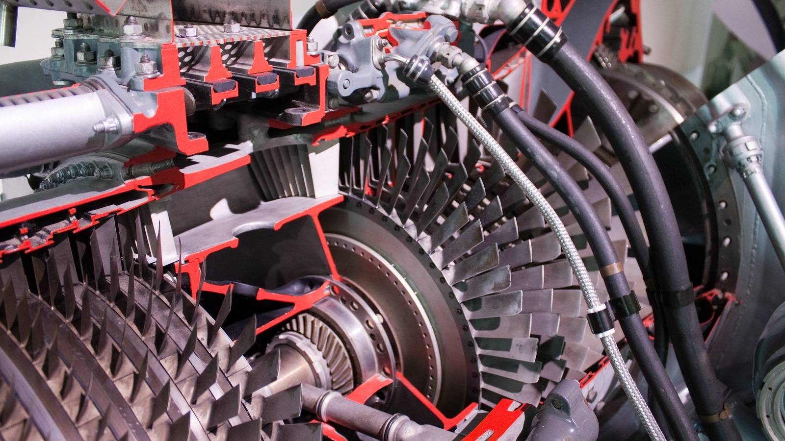 How Many Parts Do Jet Engines Consist Of?