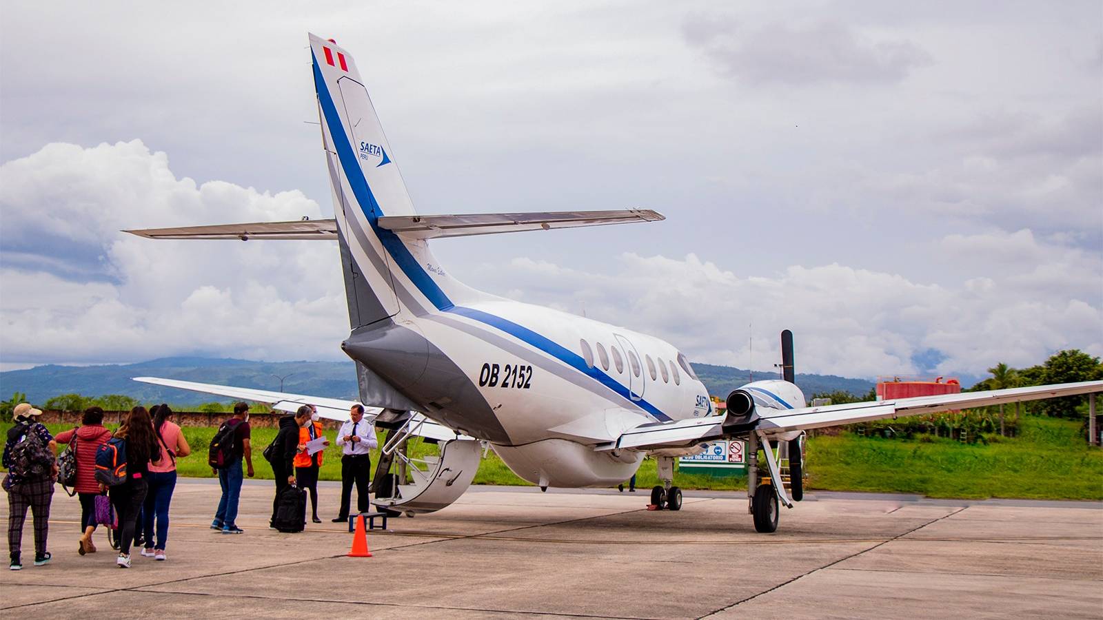 Saeta Perú Cessna Lands In Swamp After Bird Strike
