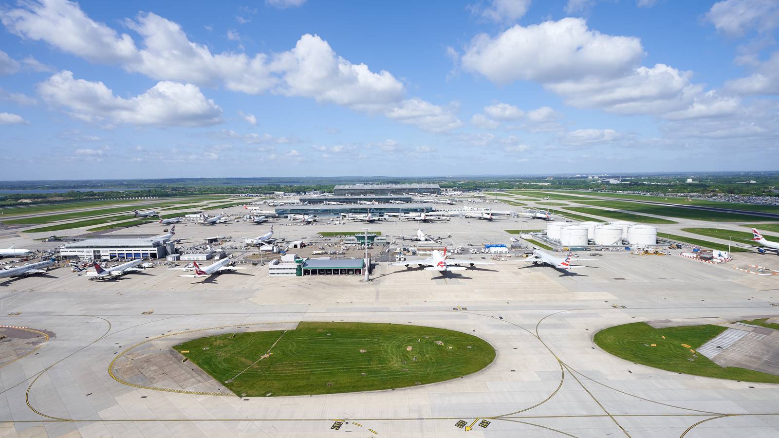 Back In Business: London Heathrow Airport Set To Remove Cap