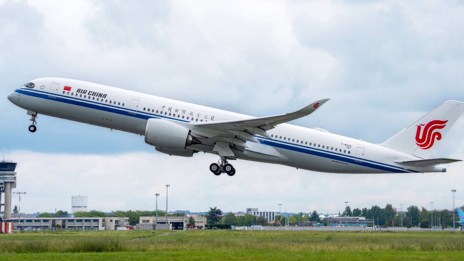 Air China Takes Delivery Of 20th Airbus A350-900