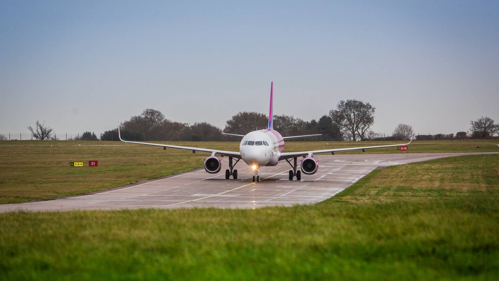 Wizz Air UK Celebrates Its 15 Millionth London Luton Passenger