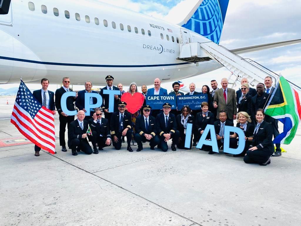 United Airlines Gets Heroes Welcome On First Flight From Washington To Cape Town
