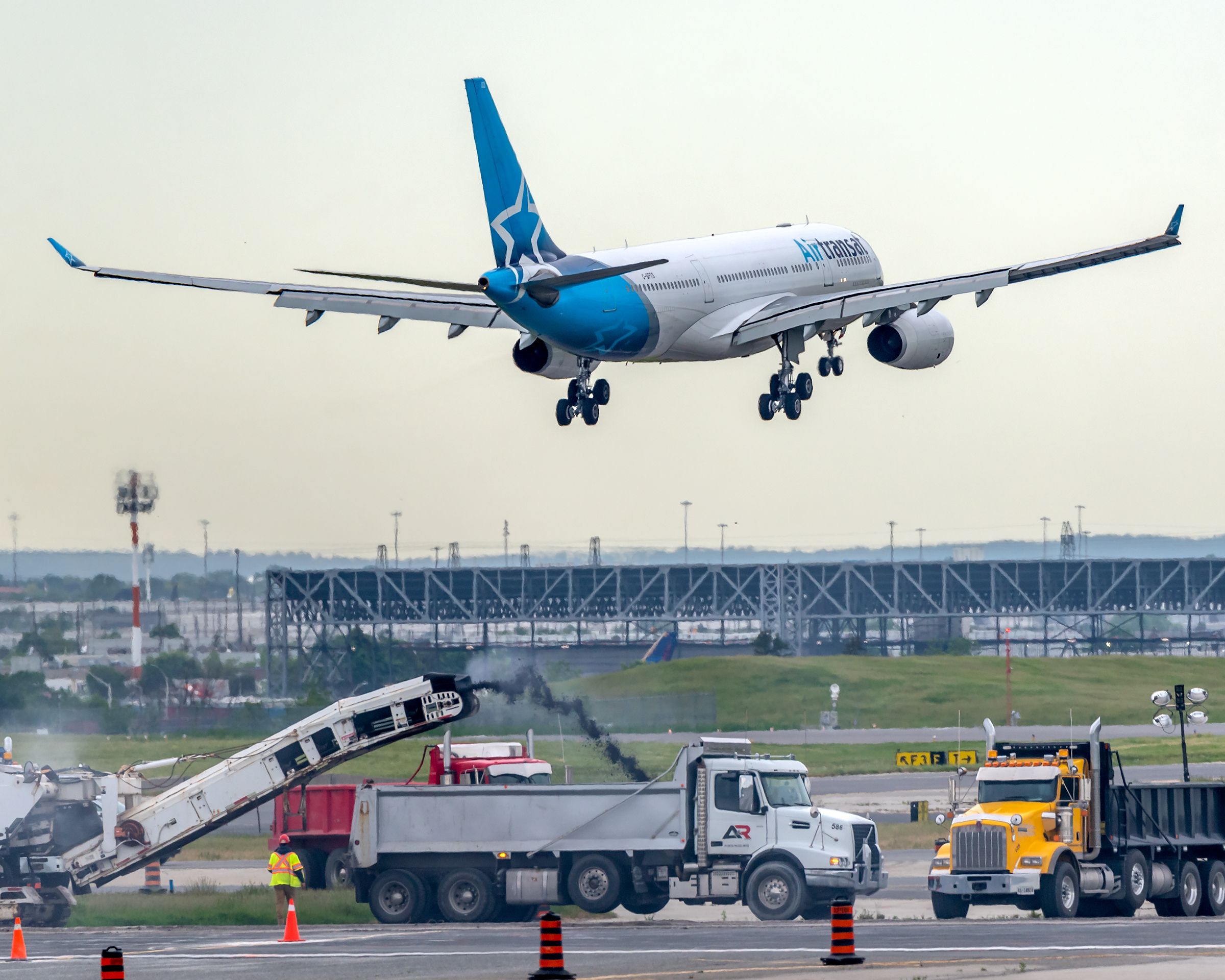 Toronto Pearson International Airport Reopens Runway 06L/24R After Eight Months Of Work