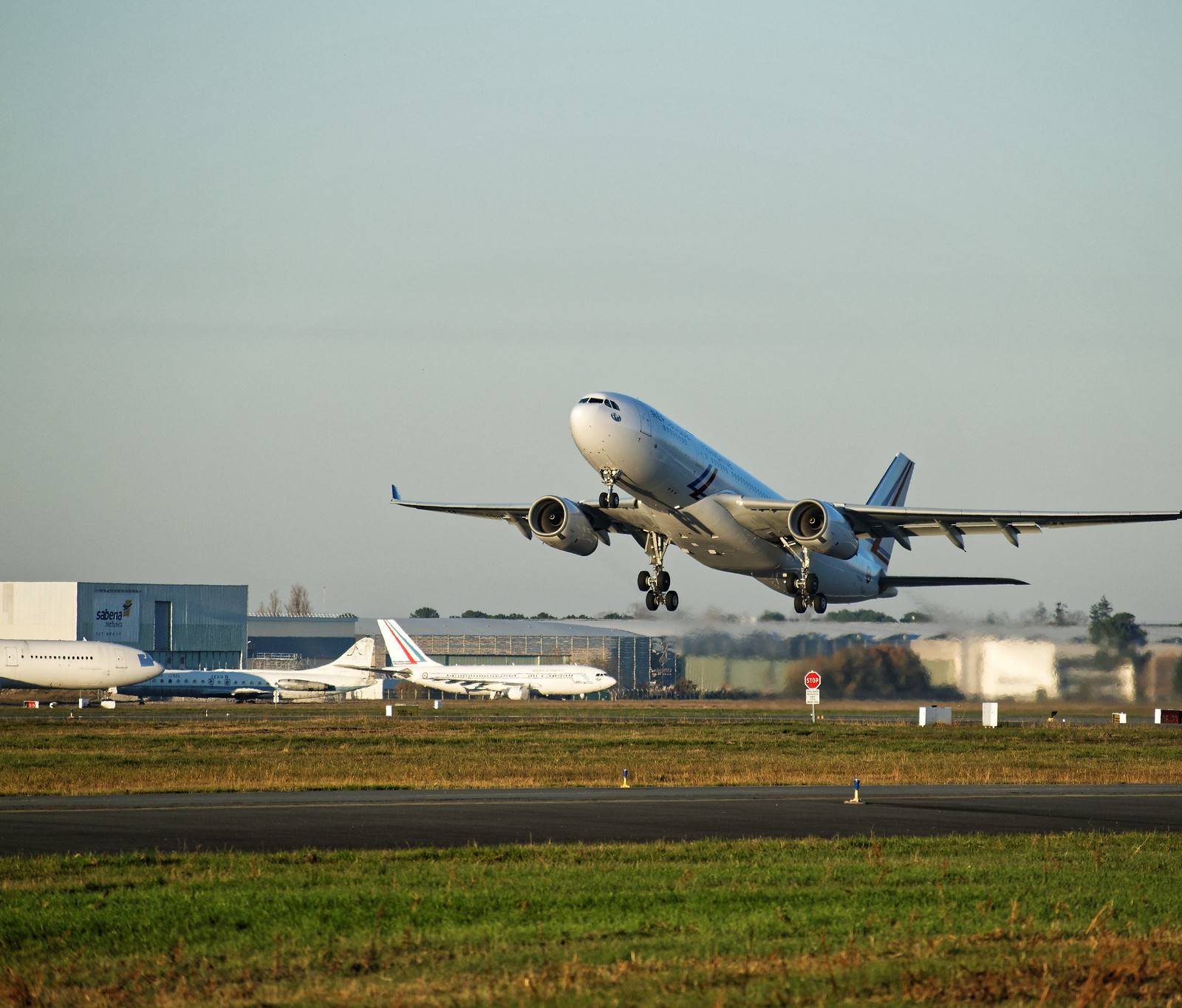 JC Wings 1/400 A330-200 F-UJCT Armee de l'Air JC Wings 1/400 A330-200 F-UJCT Armee de l'Air