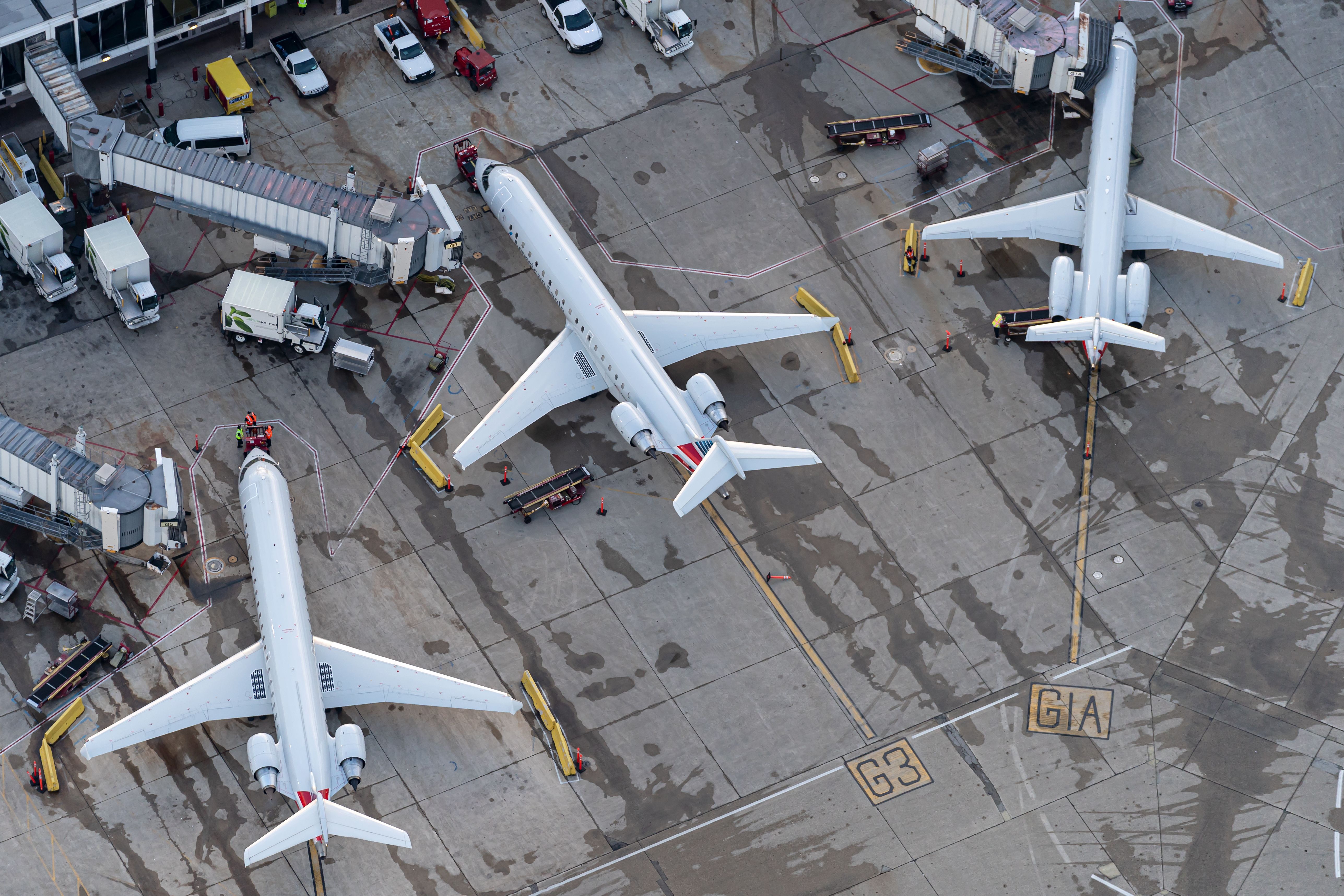 PSA Extends Hiring Incentives For New Pilots