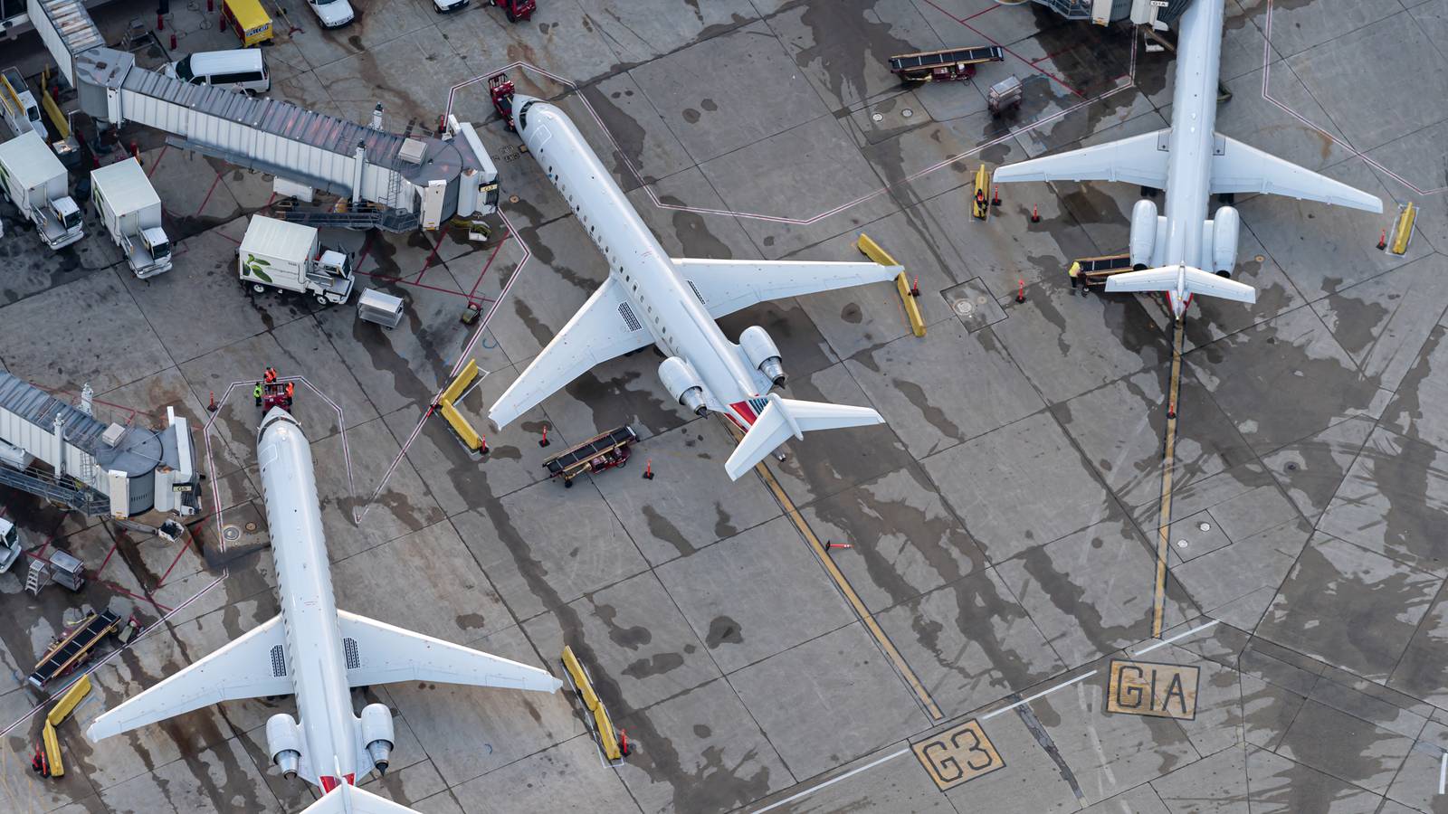 PSA Extends Hiring Incentives For New Pilots