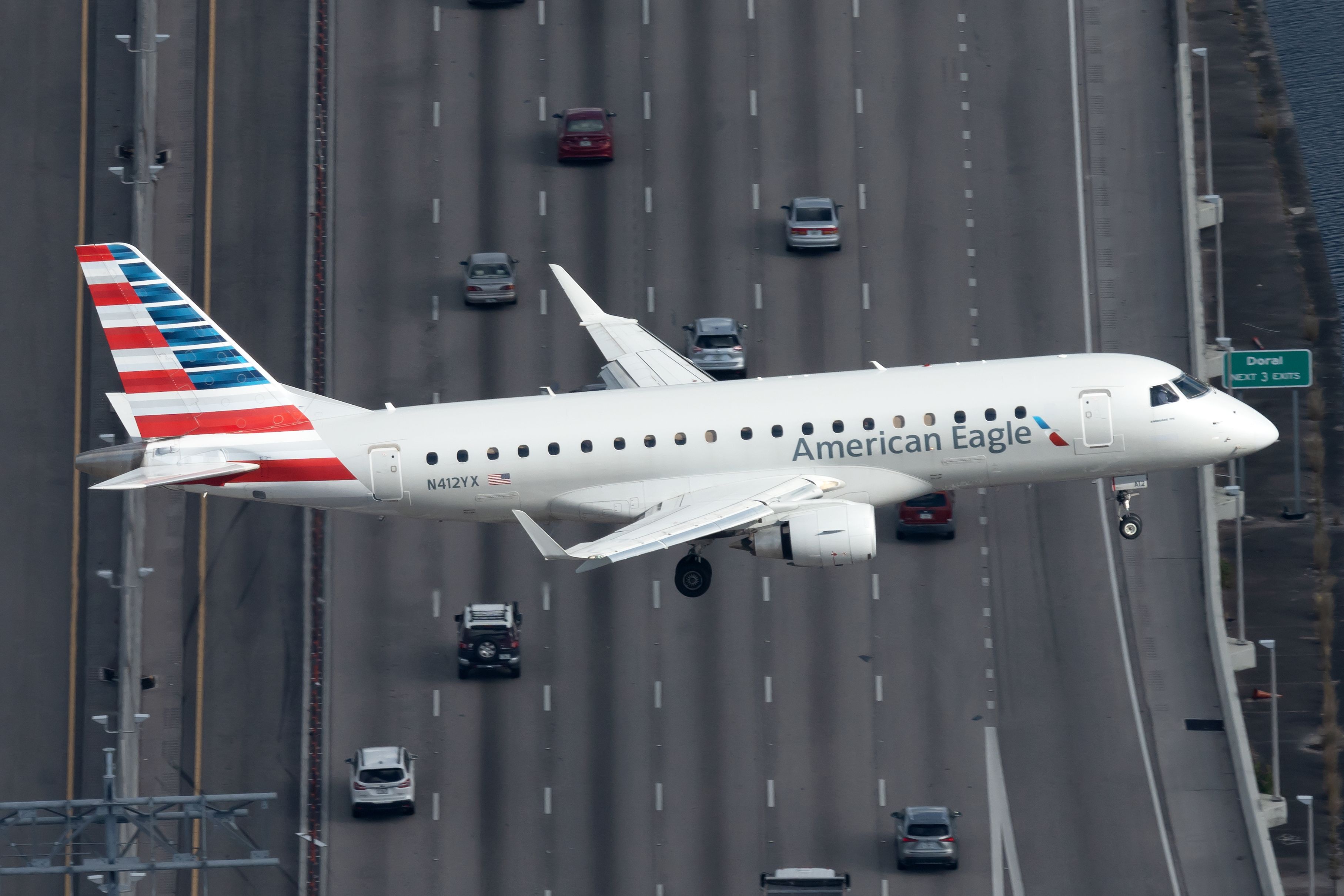 3 American Airlines Regional Providers Are Offering $100,000 Bonuses To New Pilots
