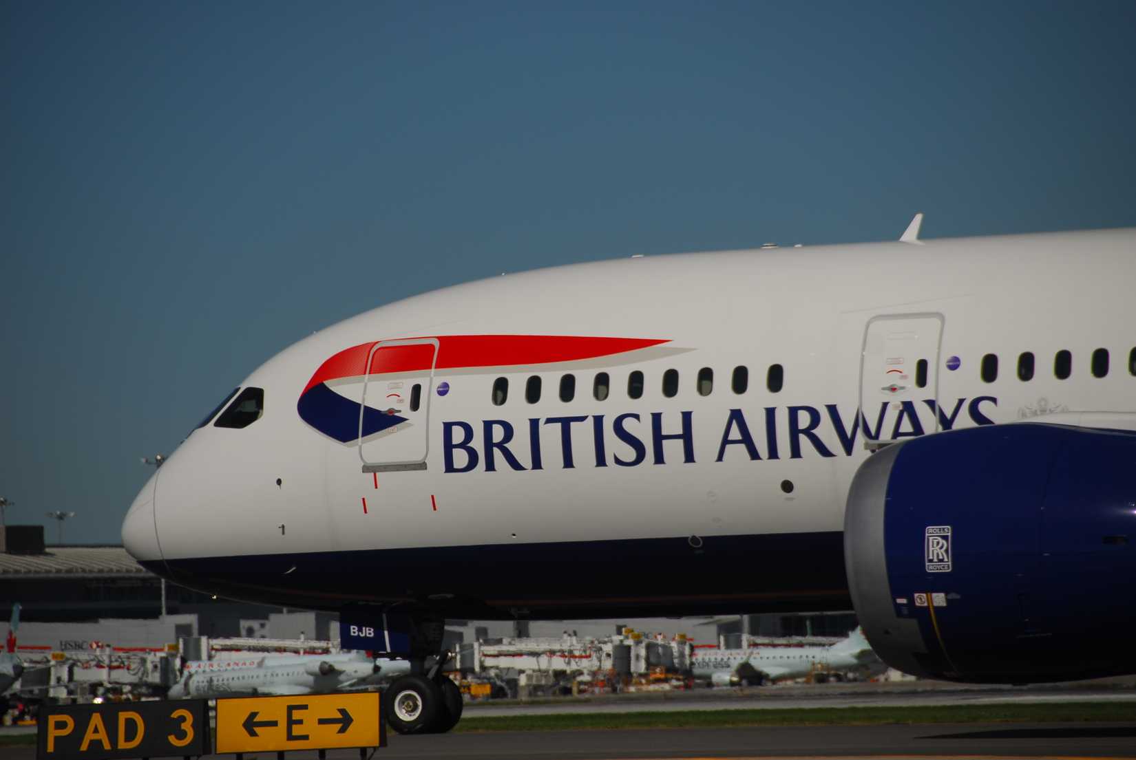 British Airways Boeing 787-8 G-ZBJB