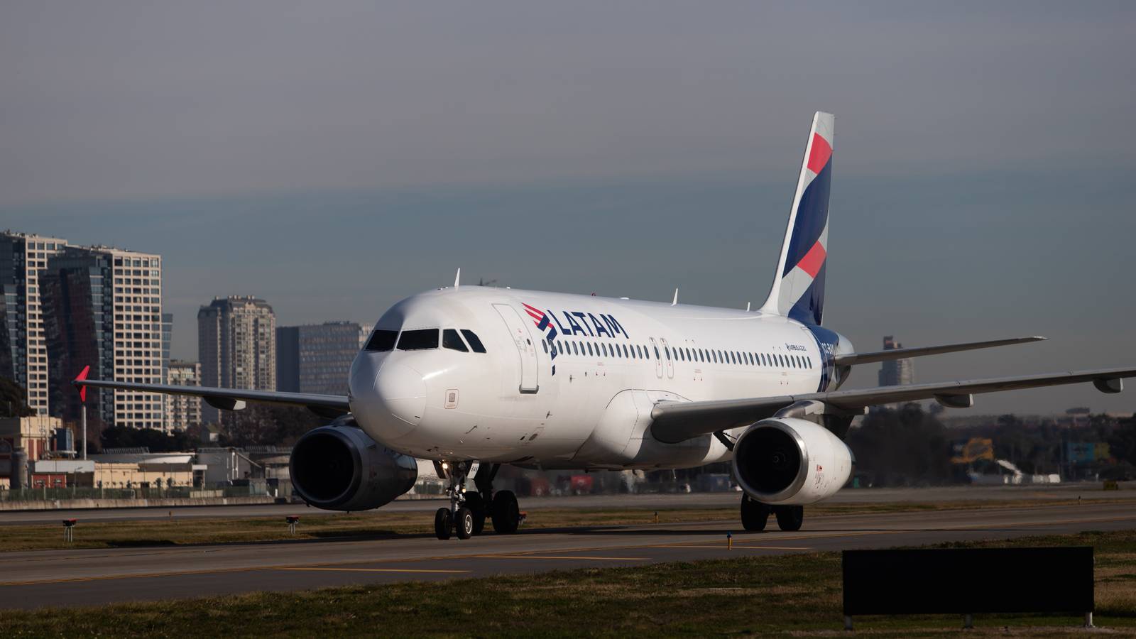 What The Ground Control Audio Can Tell Us About LATAM's Lima Crash