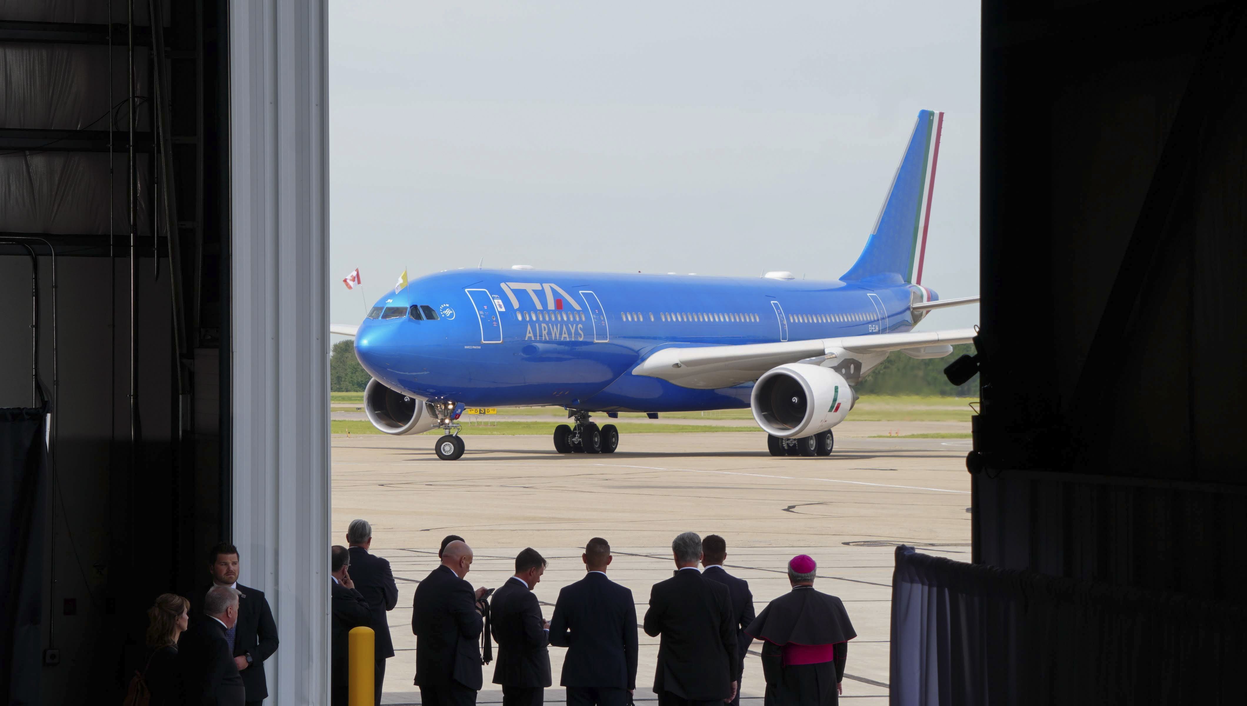 ITA Will Fly The Pope To Bahrain On An Airbus A330 Tomorrow