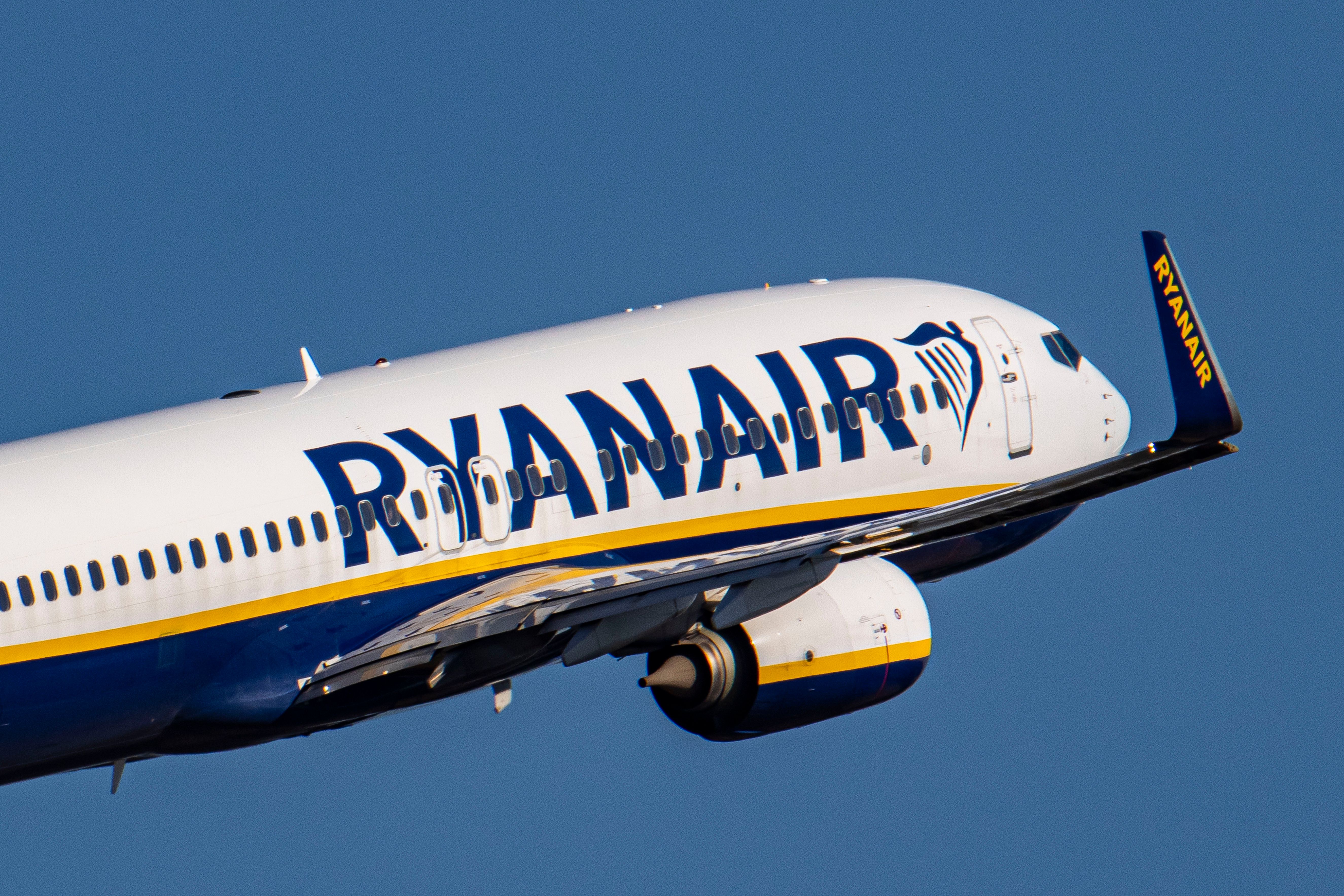 Robust Recovery: Ryanair Reports €1.37 Billion Half-Year Profits