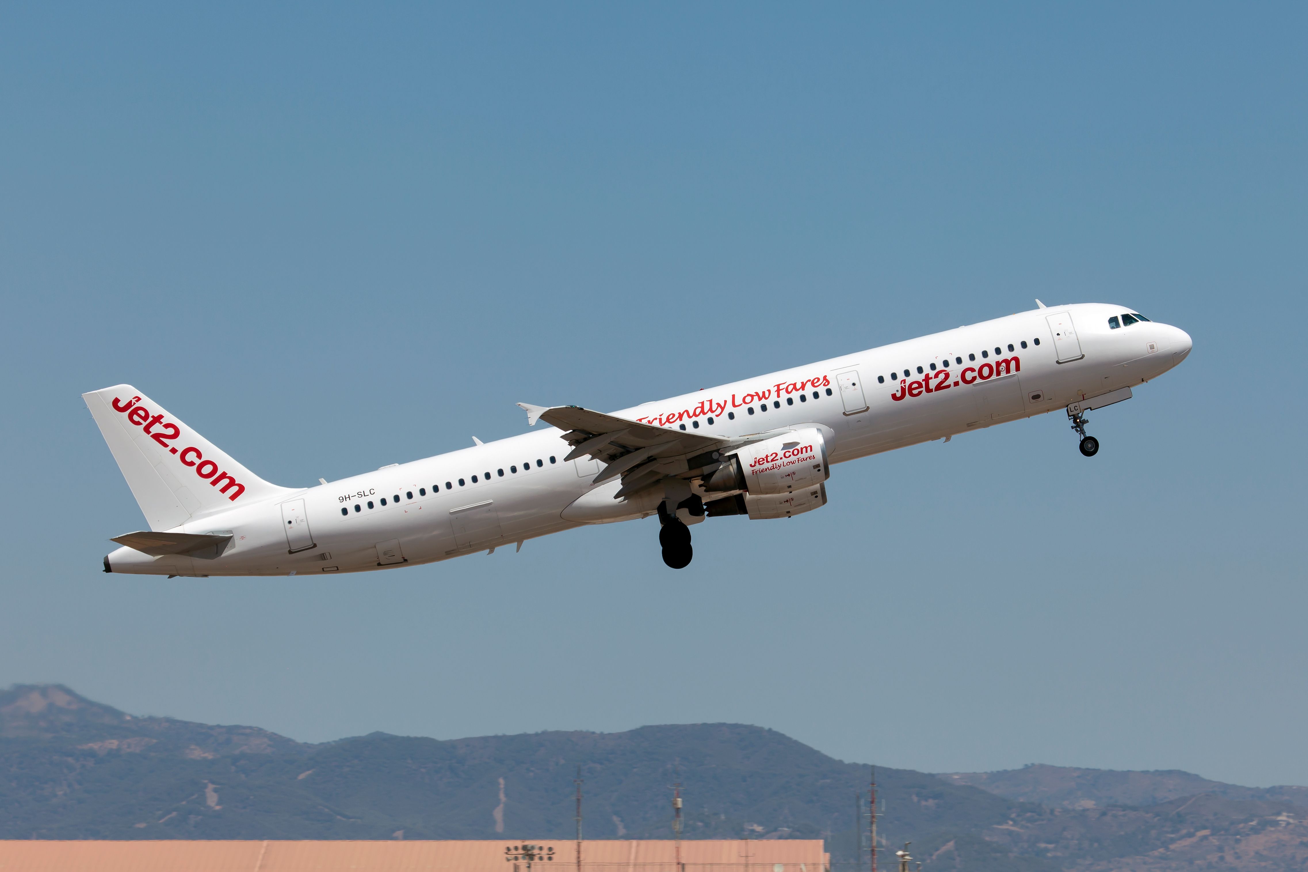 Jet2 Airbus A321 Diverted To Bilbao So Passengers Could Go To The Toilet