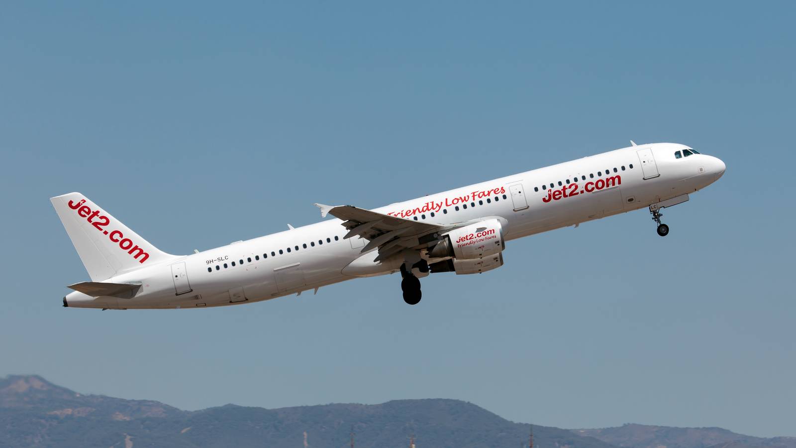 Jet2 Airbus A321 Diverted To Bilbao So Passengers Could Go To The Toilet