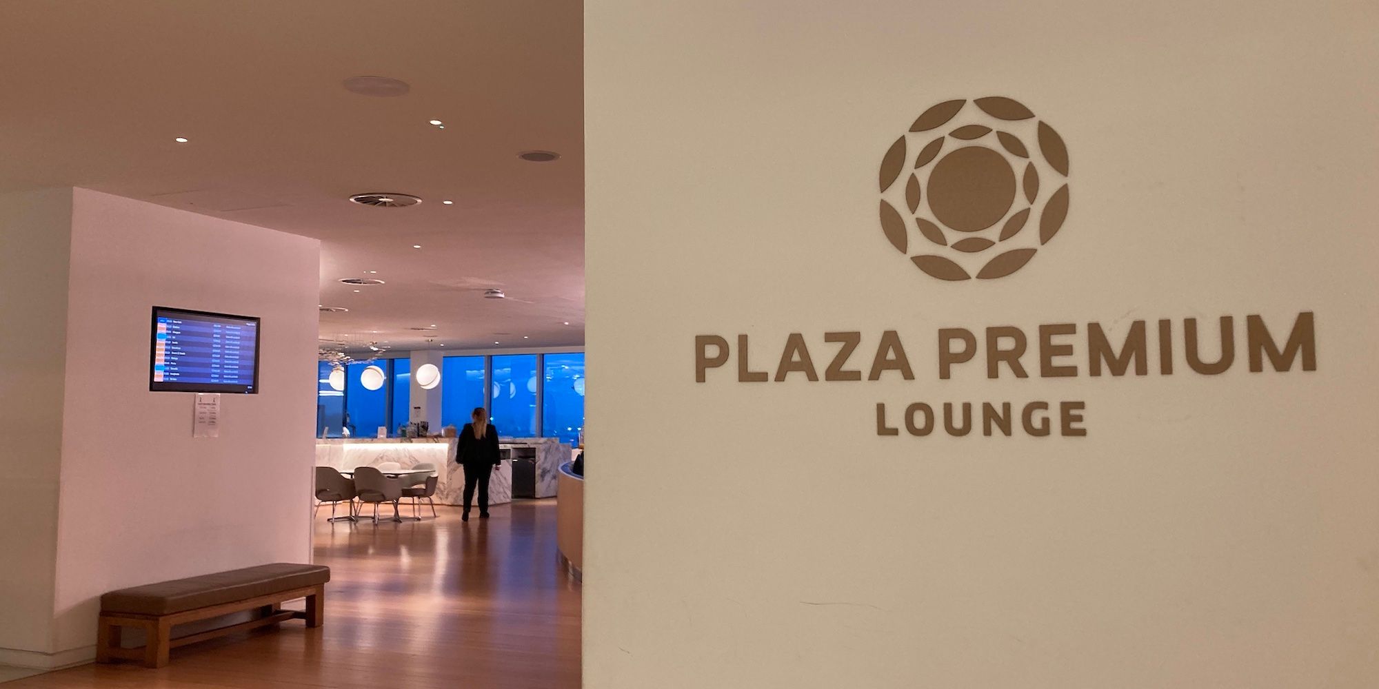 Lounge Review: London Gatwick Plaza Premium North Terminal