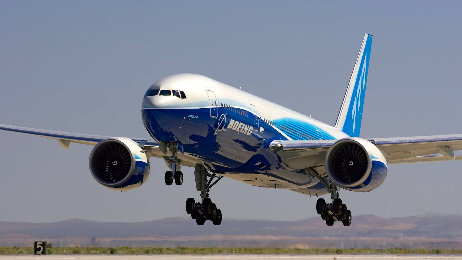 The Story Of And Differences Between Boeing's 777-200LR & 777-200ER Models