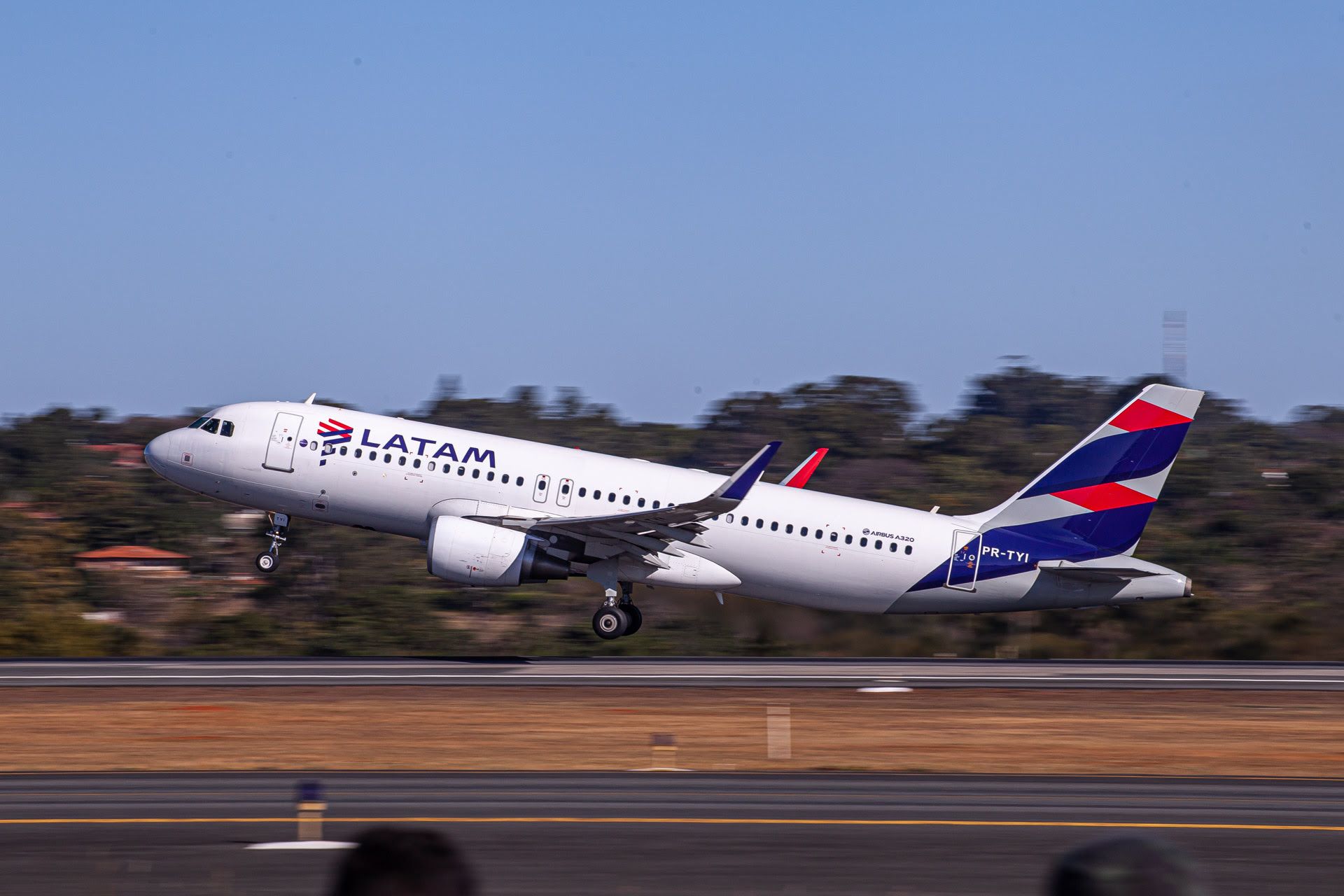 LATAM Plans To Launch Narrowbody Brasilia-Lima Flights Next Year