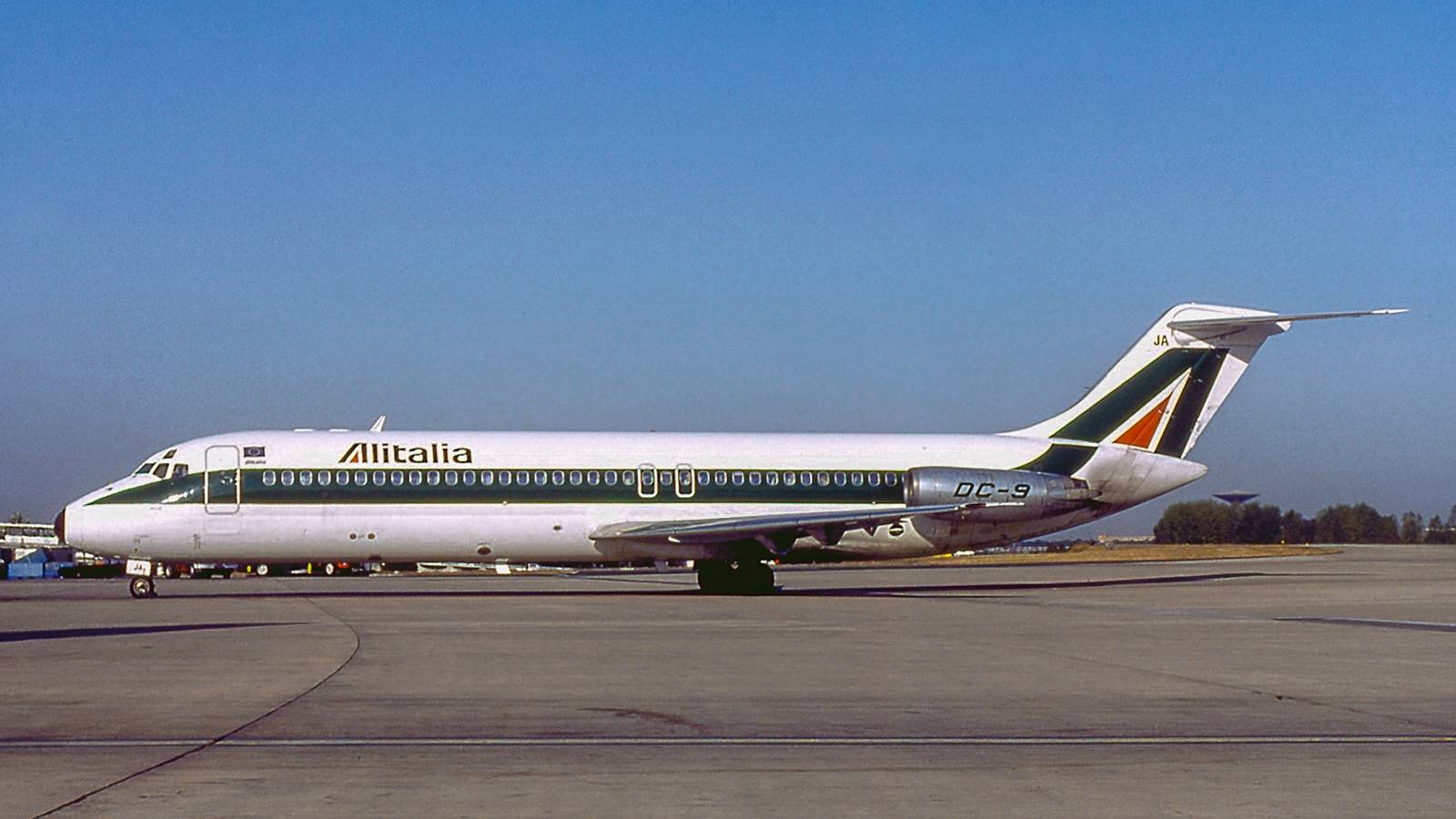 The Various Errors That Caused The Crash Of Alitalia Flight 404