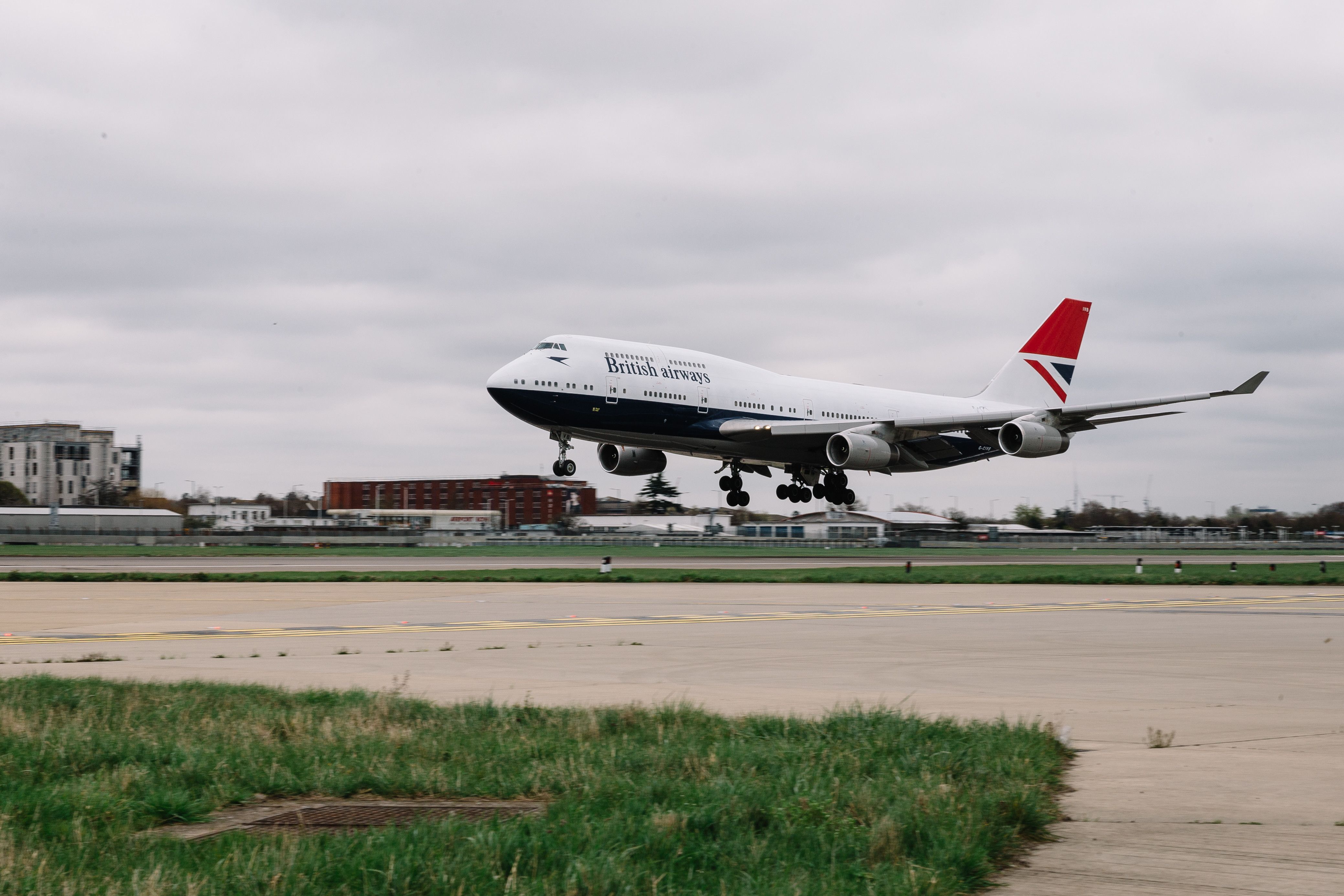 Cool: You Can Visit Santa On A Former British Airways Boeing 747