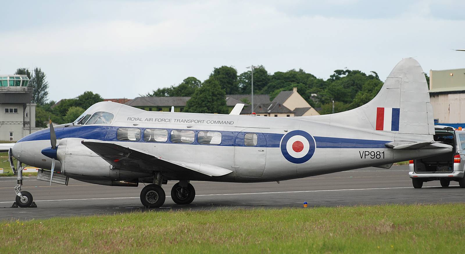 Former Governmental De Havilland Dove Just One Item At Huge UK Aviation Auction