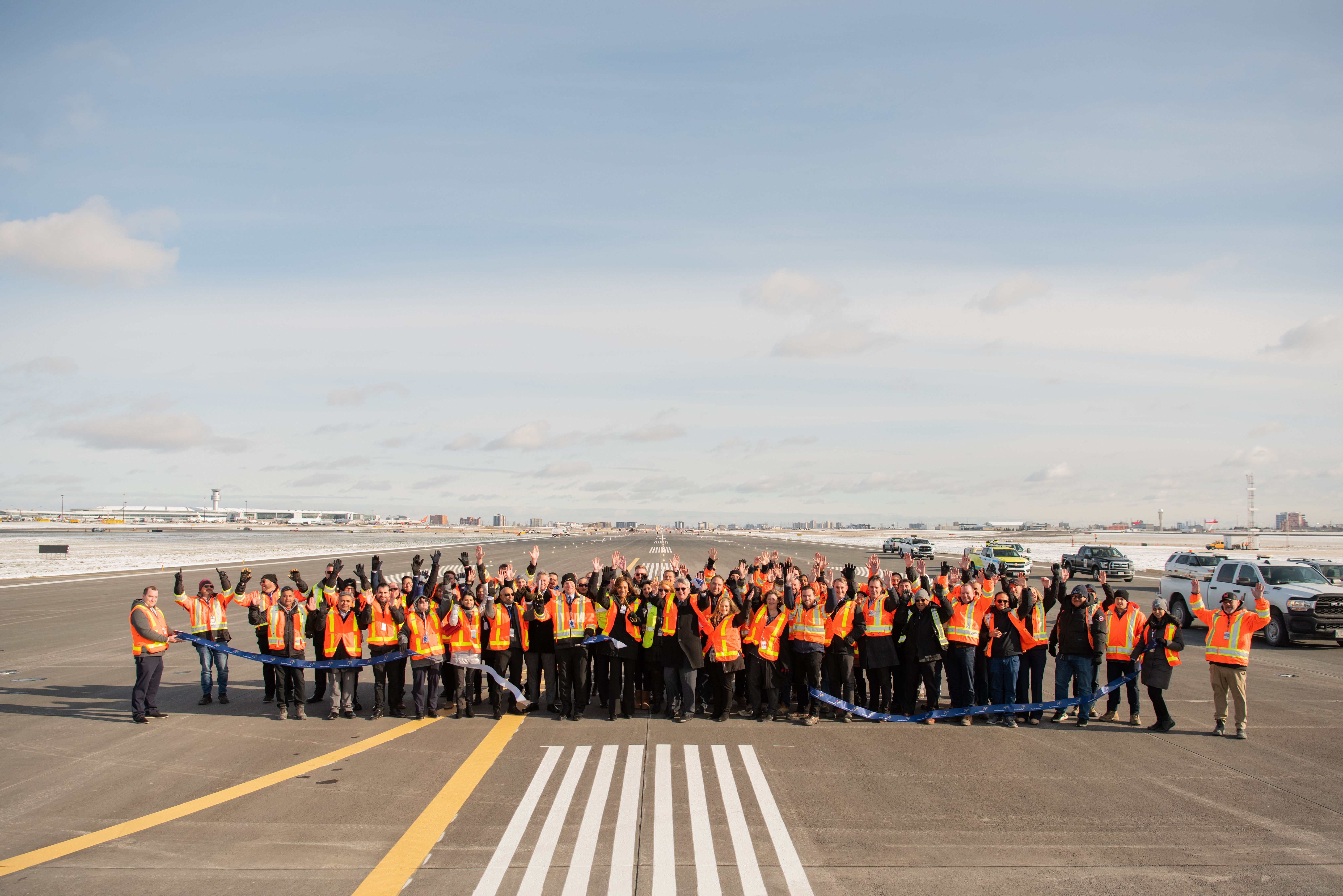 toronto pearson new runway 06L/24R