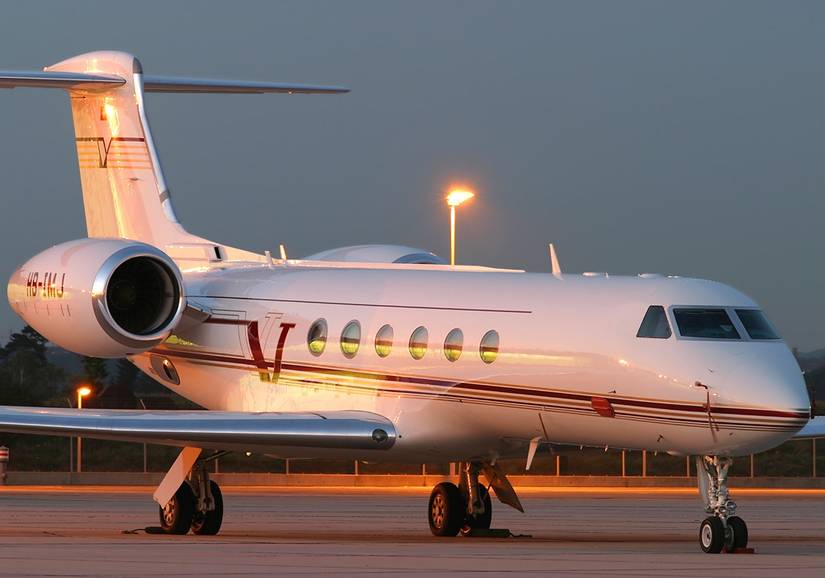 Gulfstream_Aerospace_G-V_Gulfstream_V_AN1027943