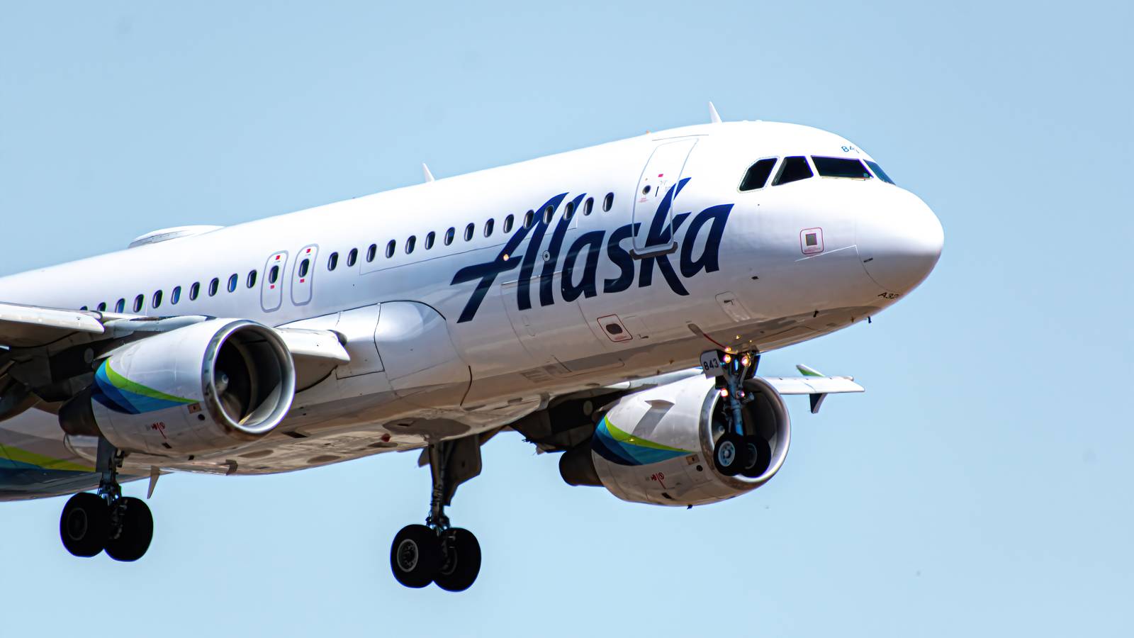 Snow Causes A Large Number Of Disruptions At Seattle-Tacoma International Airport