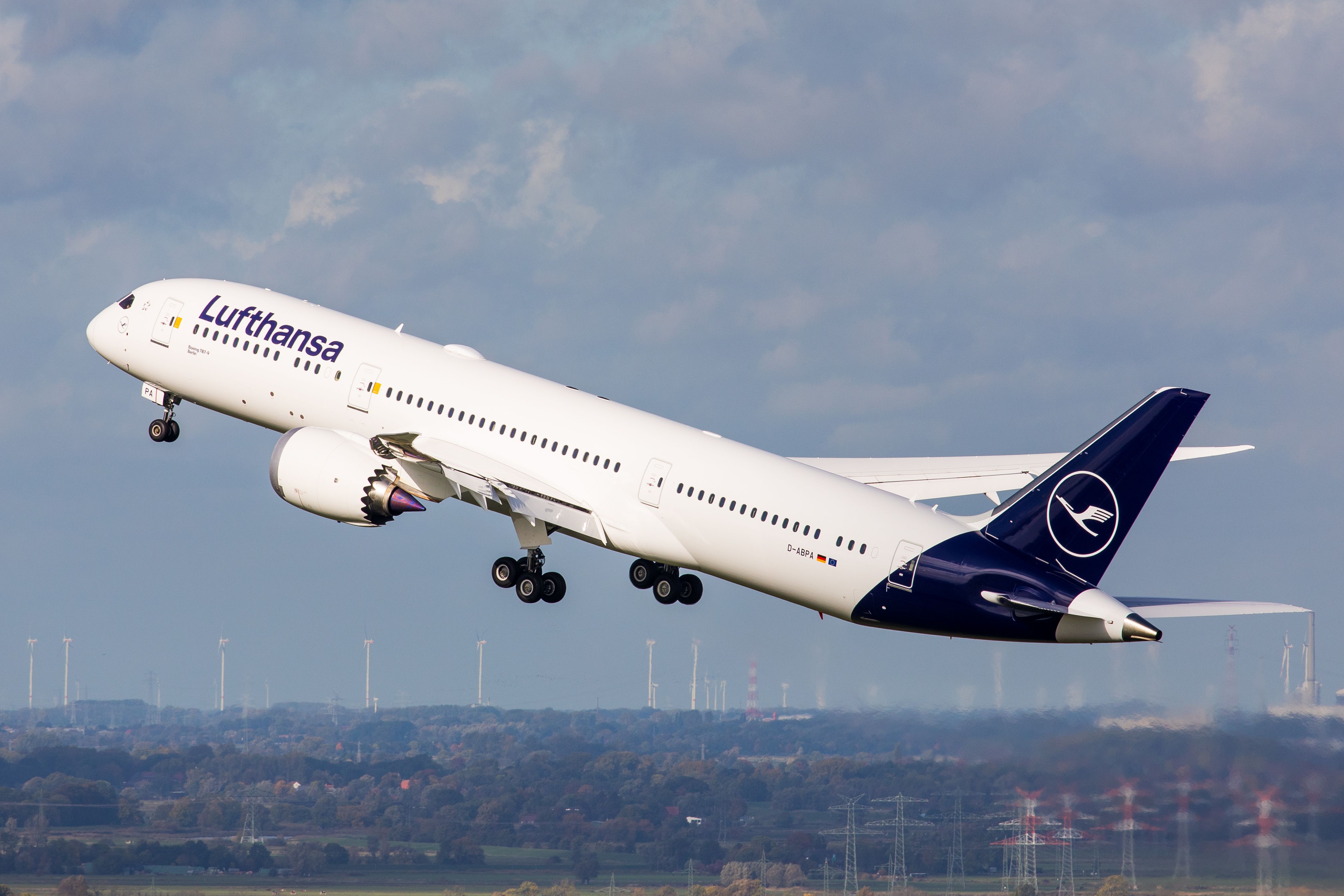 Lufthansa Weighs TAP Air Portugal & ITA Airways Acquisition Prospects