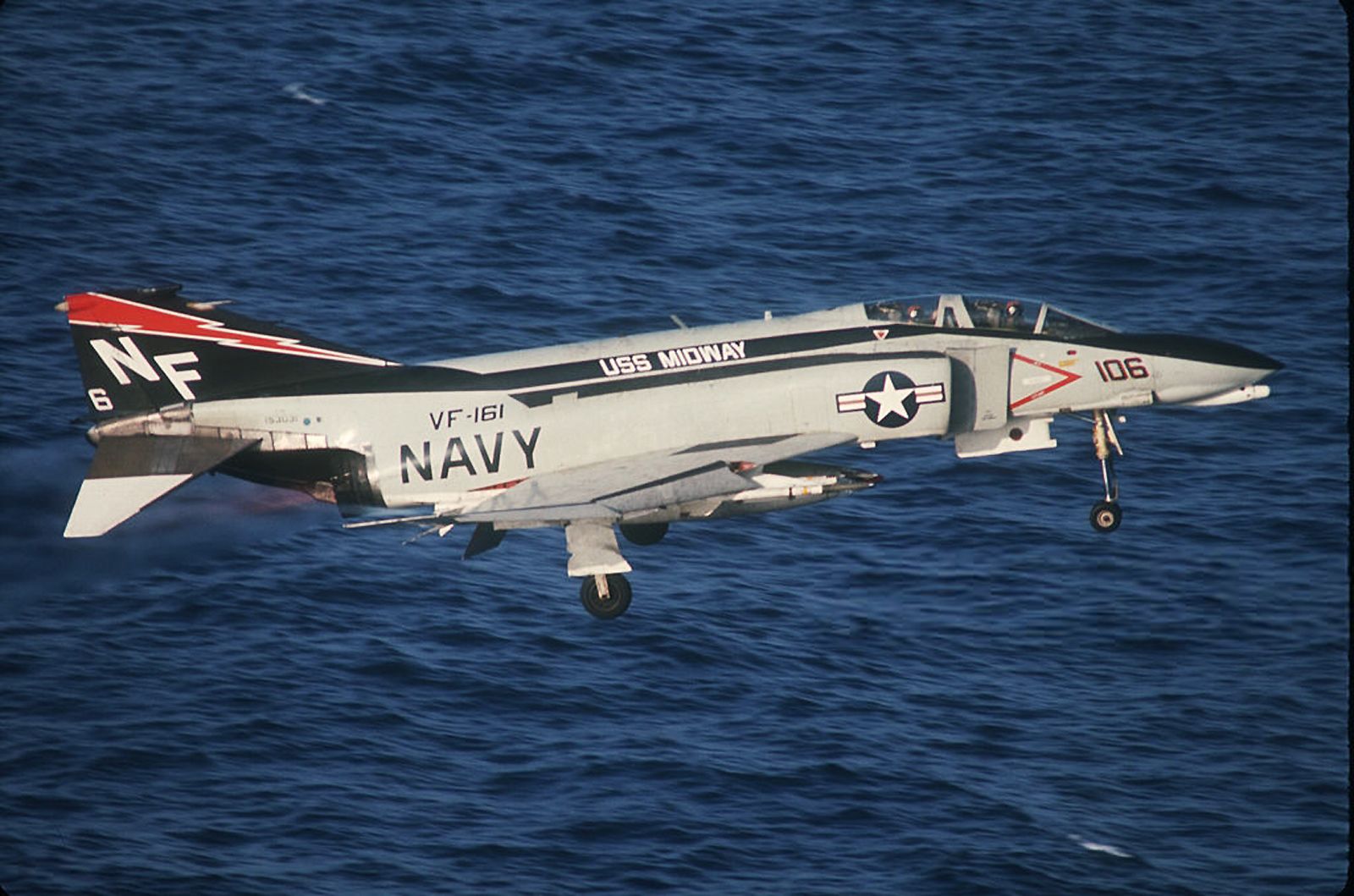 Modern Fighting Aircraft： F-4　Phantom II F-4 Phantom II: The McDonnell Corporation's Most Numerous