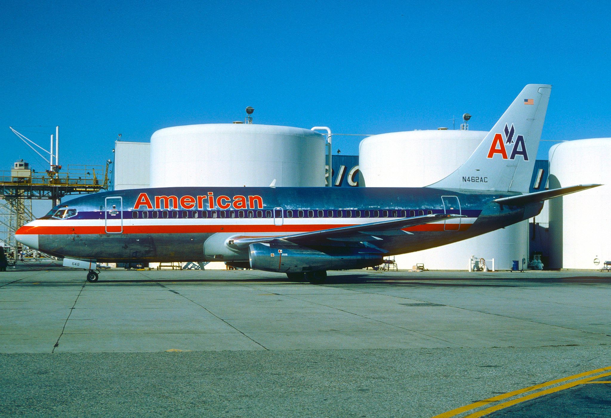 A Look At Why American Airlines Briefly Operated Classic Boeing 737s And The British Aerospace 146
