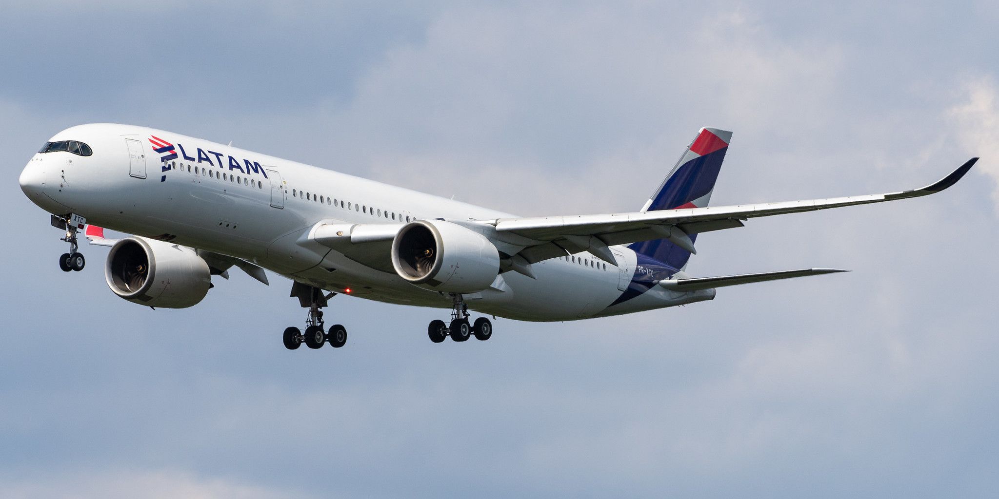 Which Airlines Have Removed Airbus A350s From Their Fleets?