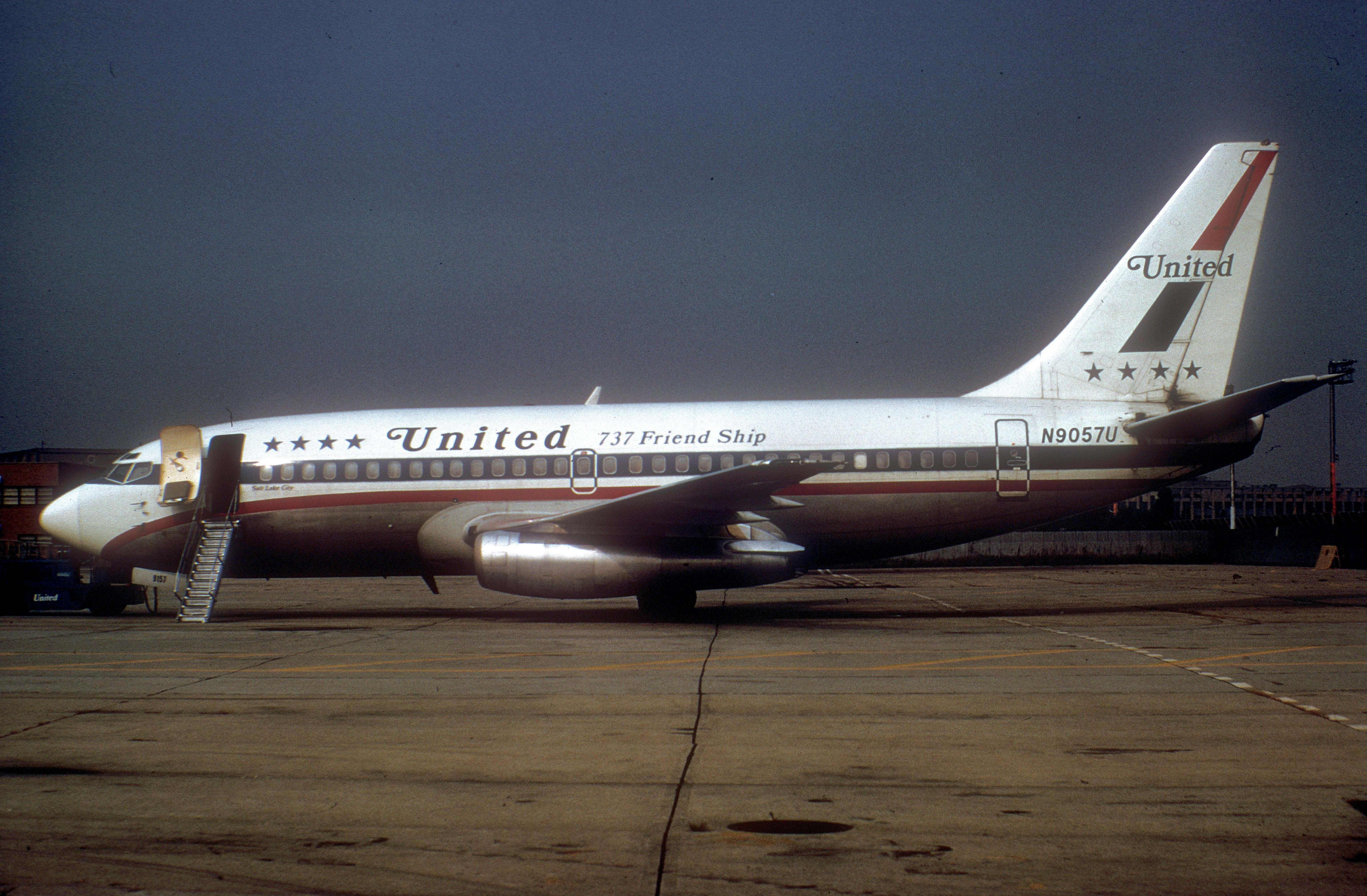 How United Airlines Flight 553 Became The Boeing 737-200's First Fatal Accident