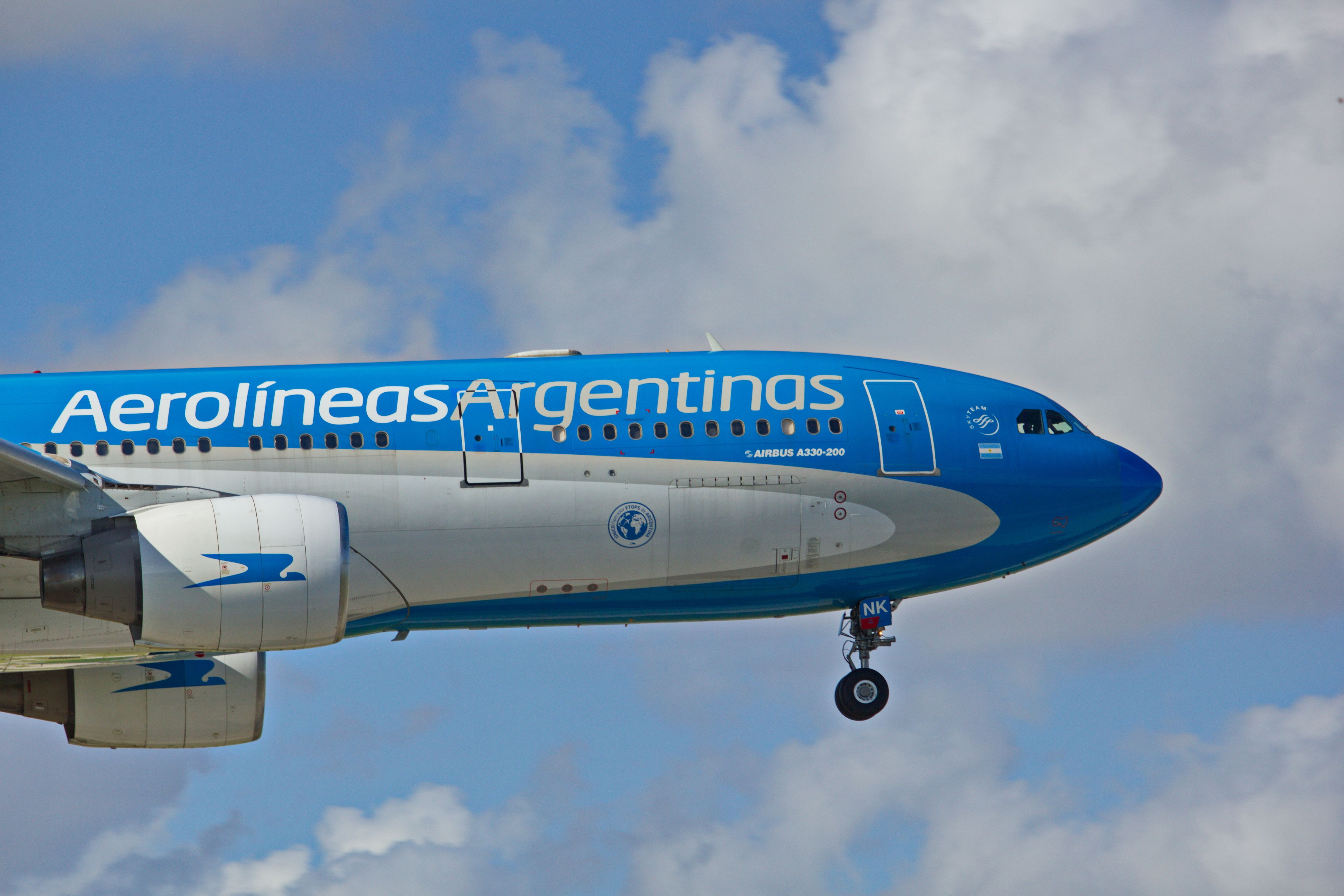 World Cup Final: Aerolineas Argentinas Charter Flight Sells Out In 30 Minutes