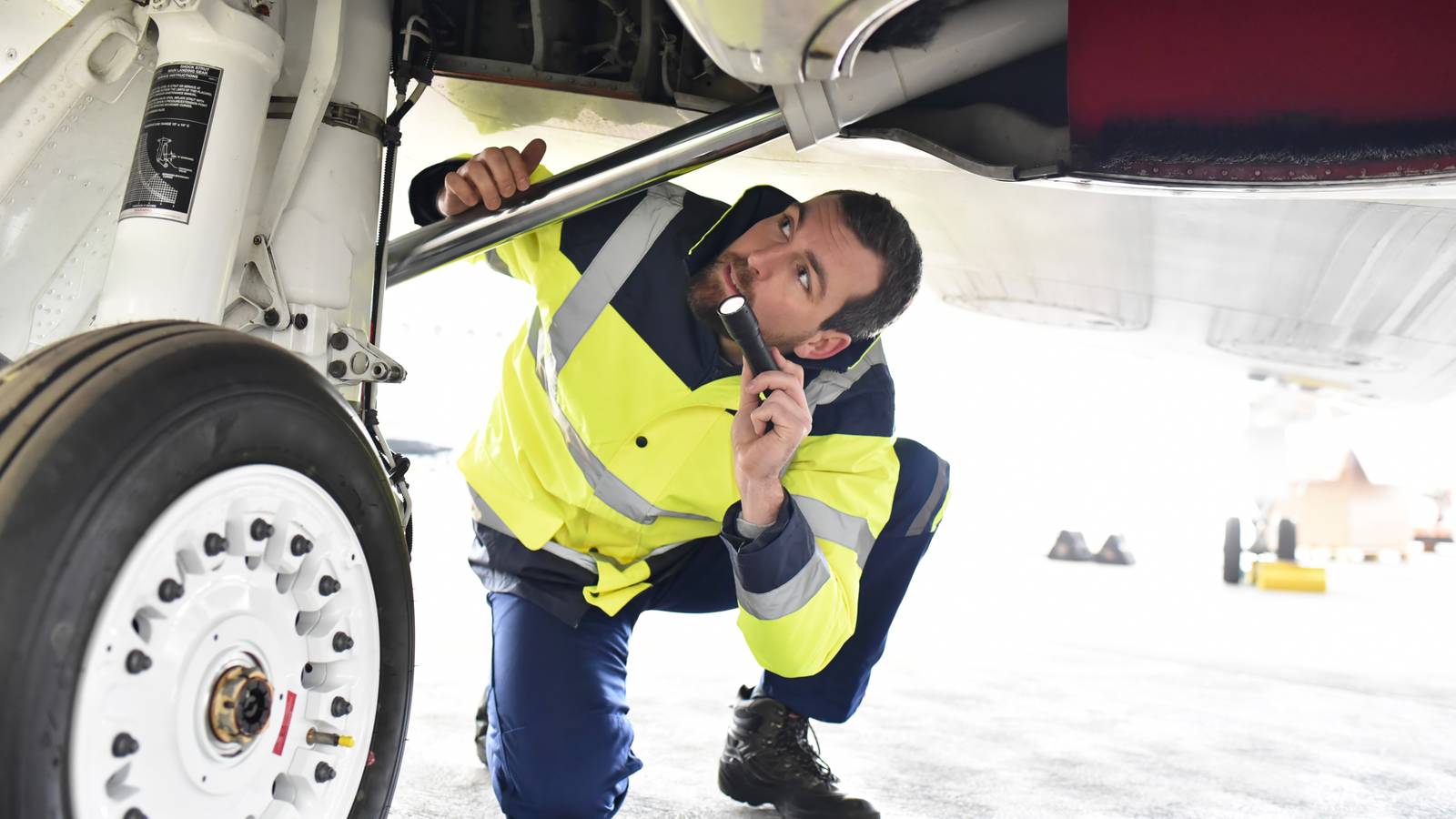 AOG: What Technical Faults Can Ground An Airplane?