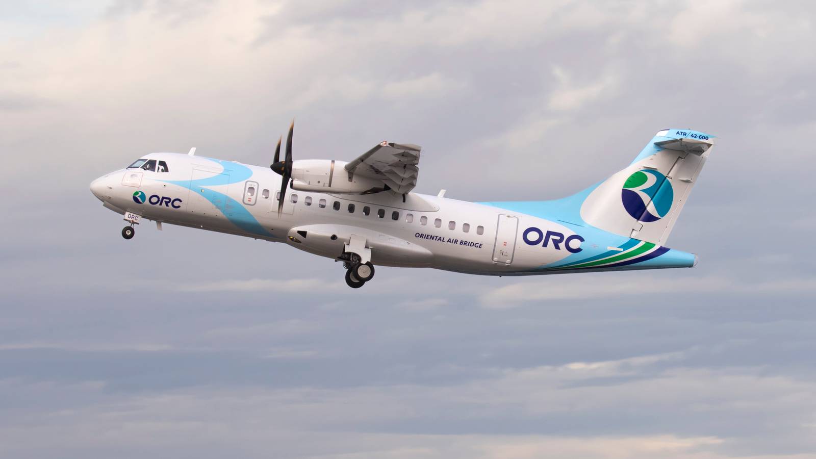 Japan's Oriental Air Bridge Has Its First ATR 42-600
