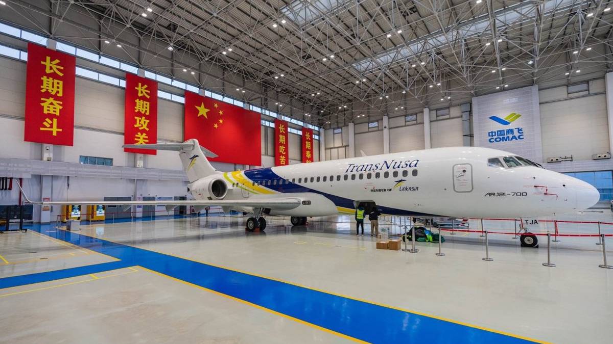 1st Overseas Delivery: Indonesia's TransNusa Airlines Receives COMAC ARJ21