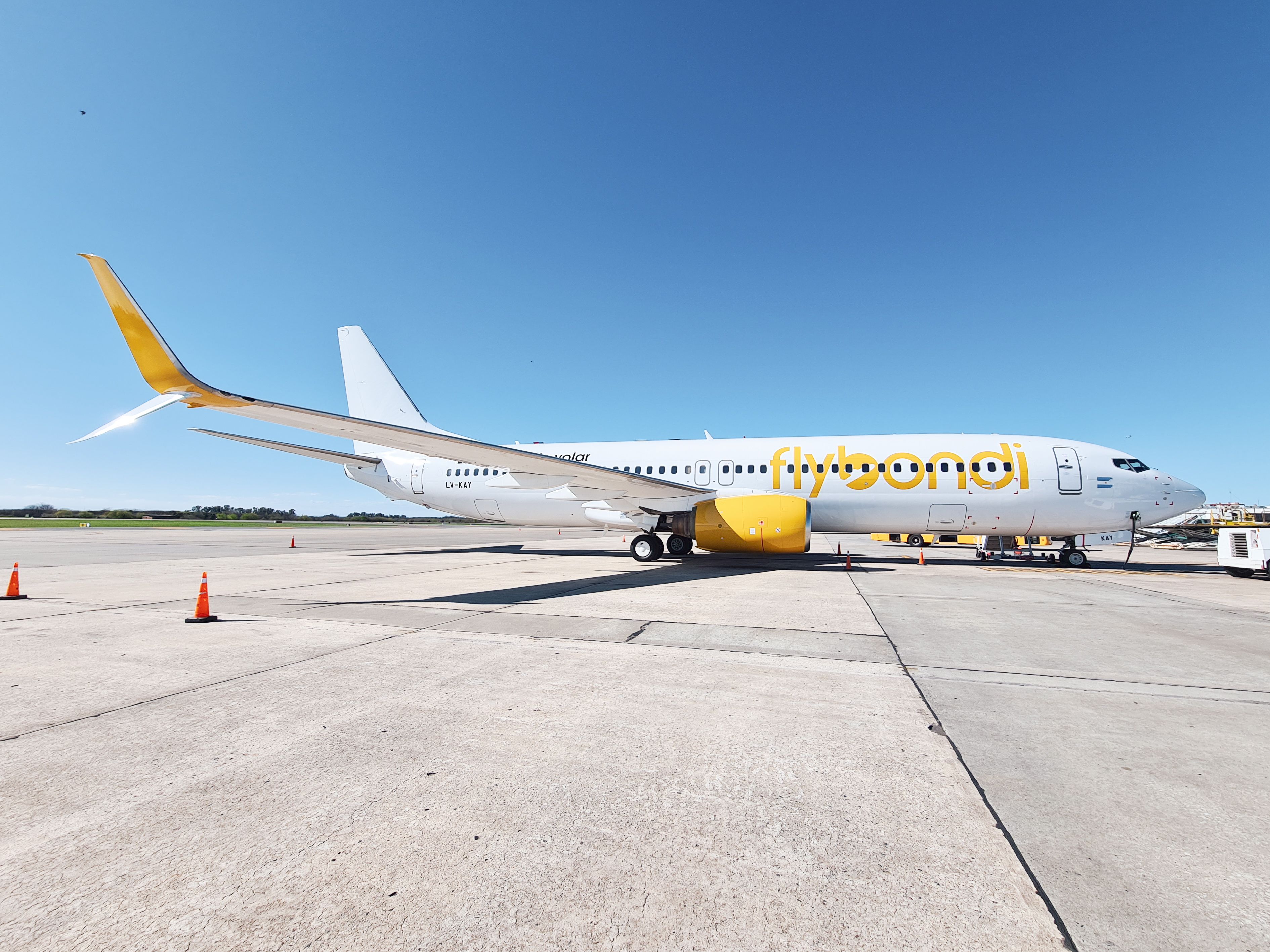 Flybondi Receives Its Eleventh Boeing 737-800 And Carries Its Six Millionth Passenger