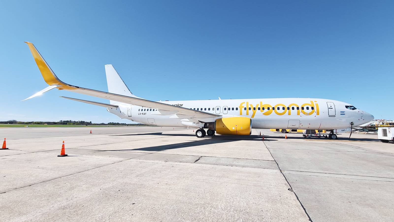 Flybondi Receives Its Eleventh Boeing 737-800 And Carries Its Six Millionth Passenger