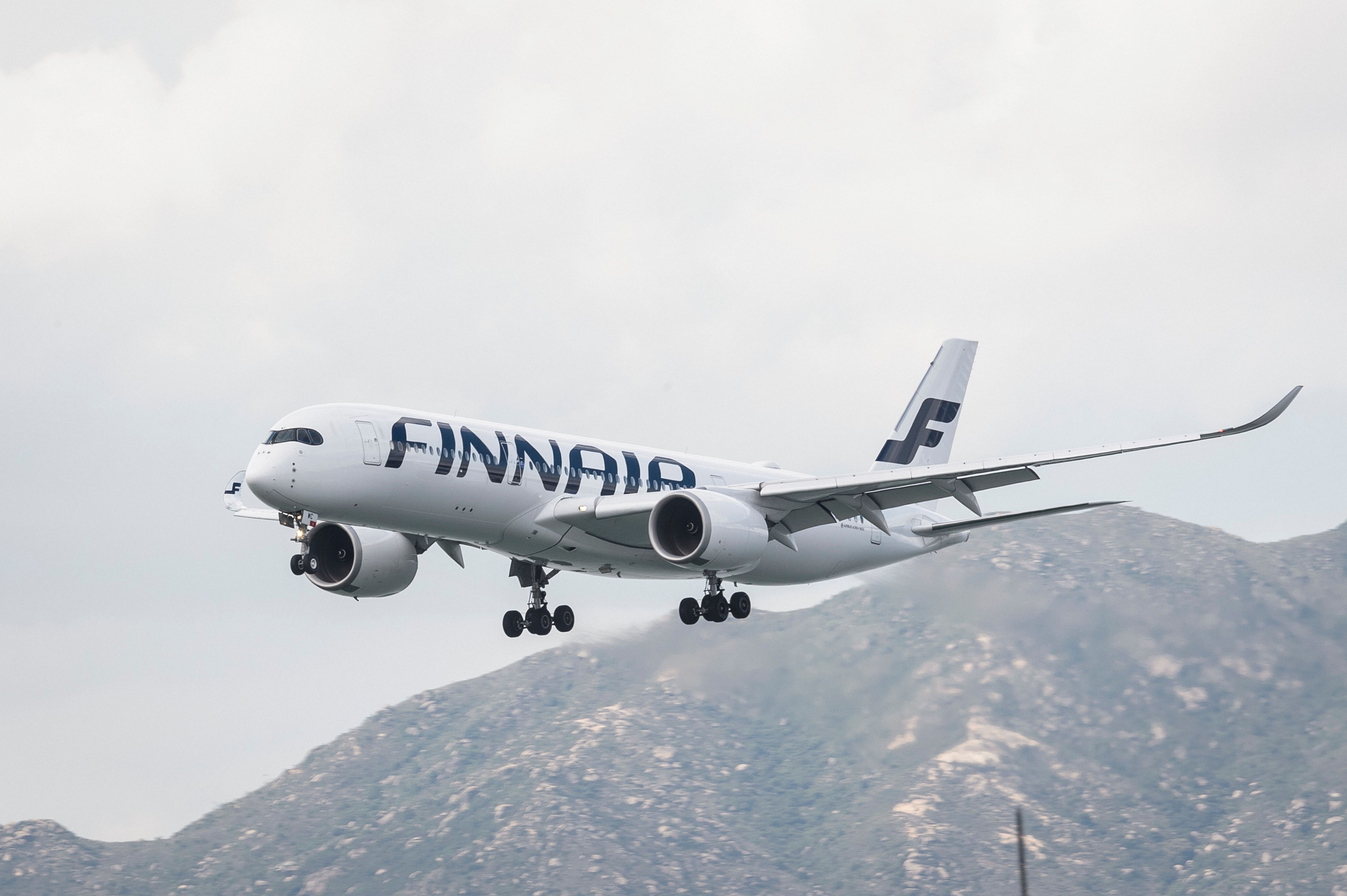 Which European Flag Carriers Operate Flights Out Of Foreign Bases?