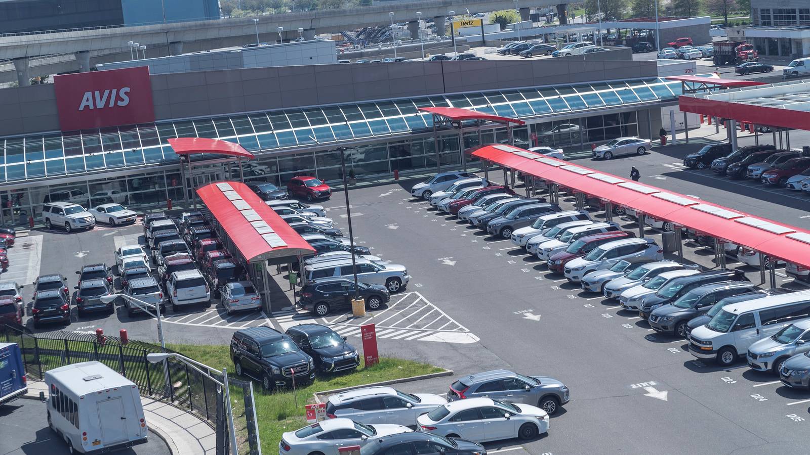 What Are The Most Expensive Airports In The US When It Comes To Christmas Car Parking?