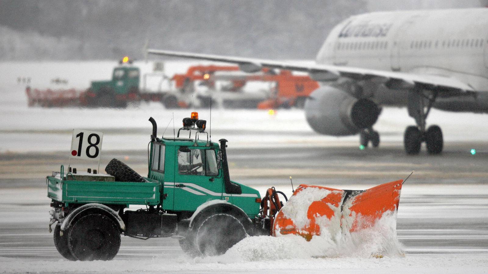 Freezing Rain Causes 100+ Flight Cancelations At Munich Airport