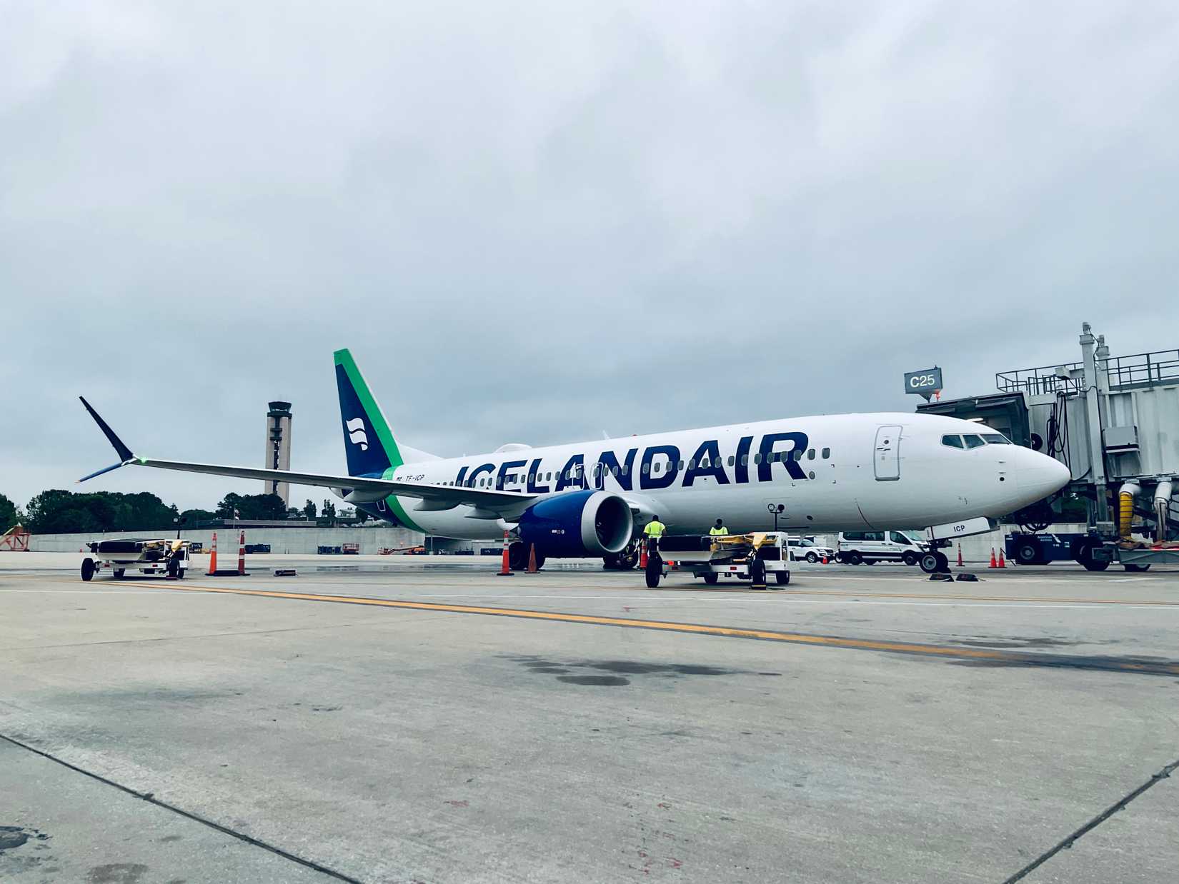 Iceland air 737 max 8 at RDU
