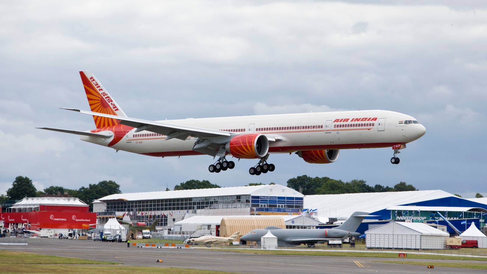 Up To 500 Airbus & Boeing Jets: Analyzing Air India's Prospective Orders
