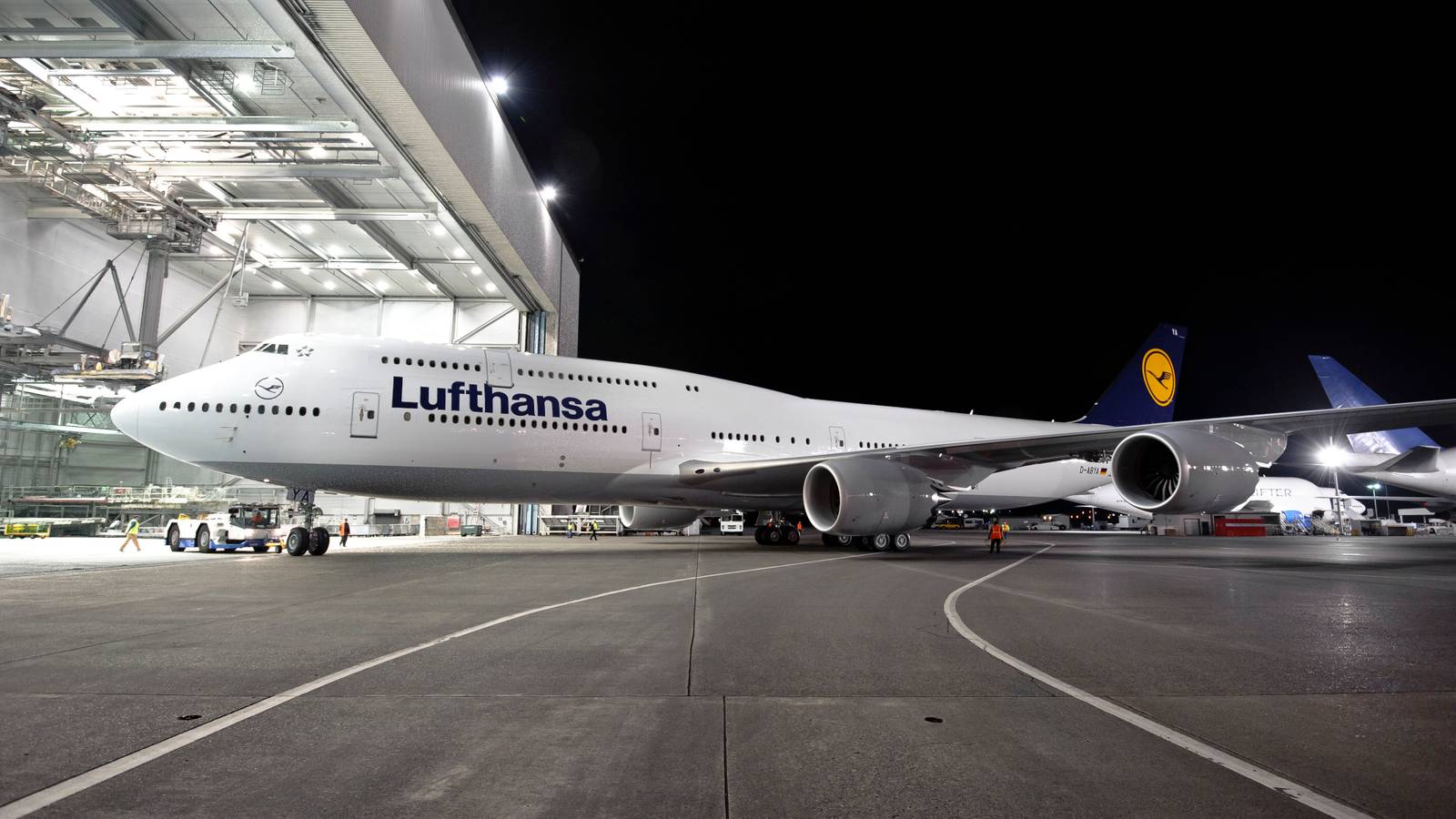 16 Years Ago Today Lufthansa Became The First Passenger Airline To