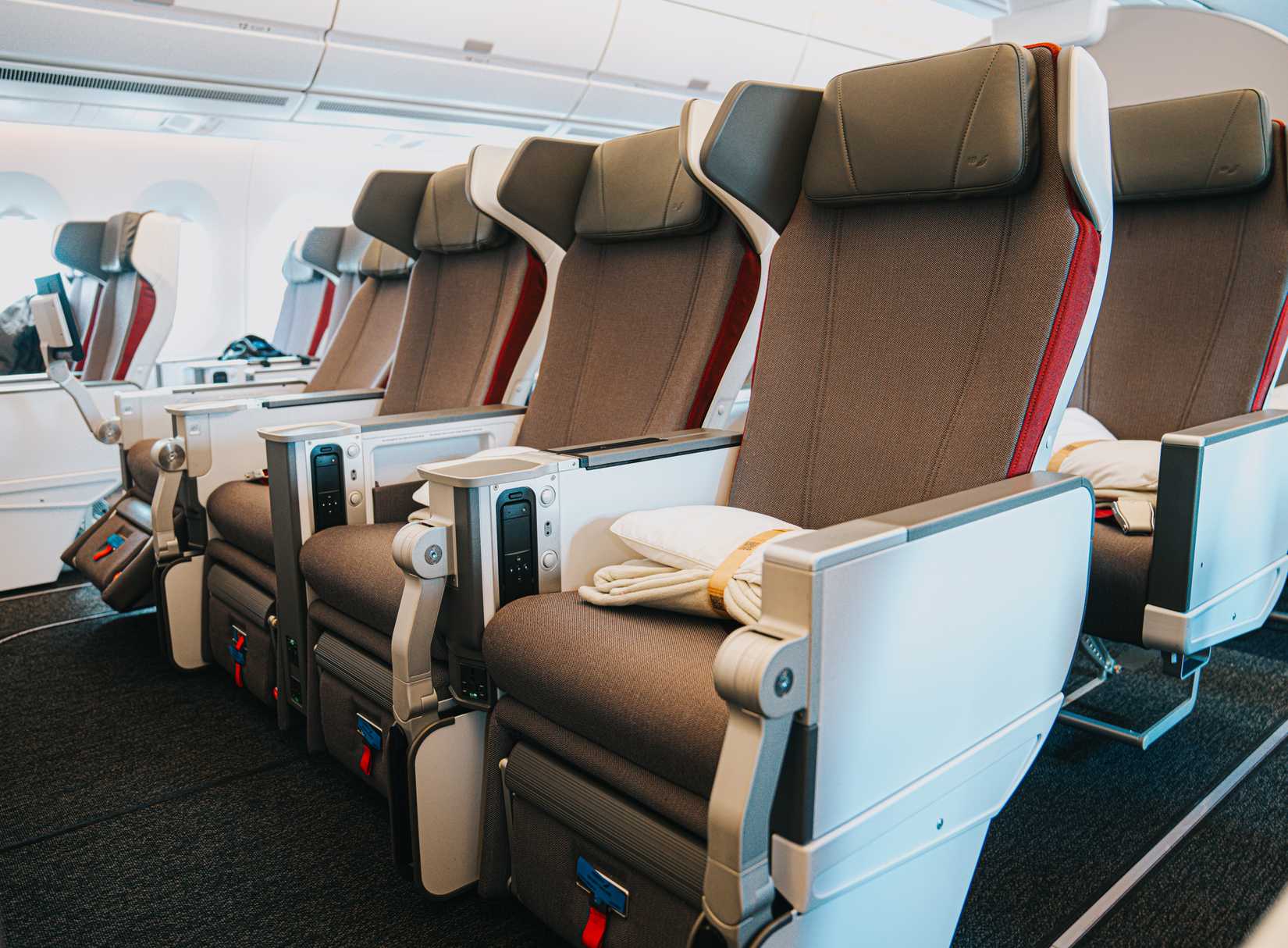 iberia-s-premium-economy-cabin-here-s-what-you-get-for-your-money