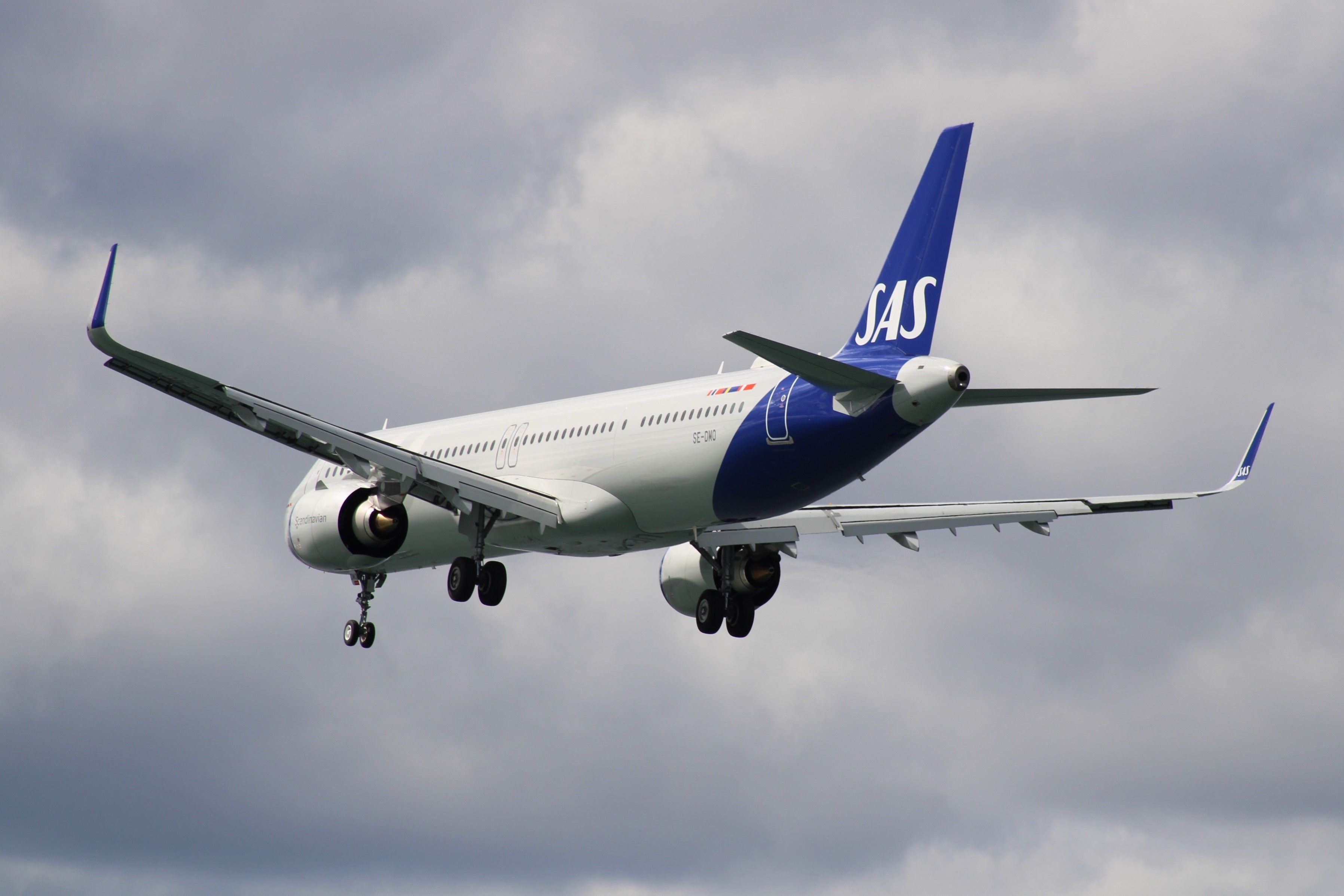 sas-a321lr.jpg?w=1600&h=1200&